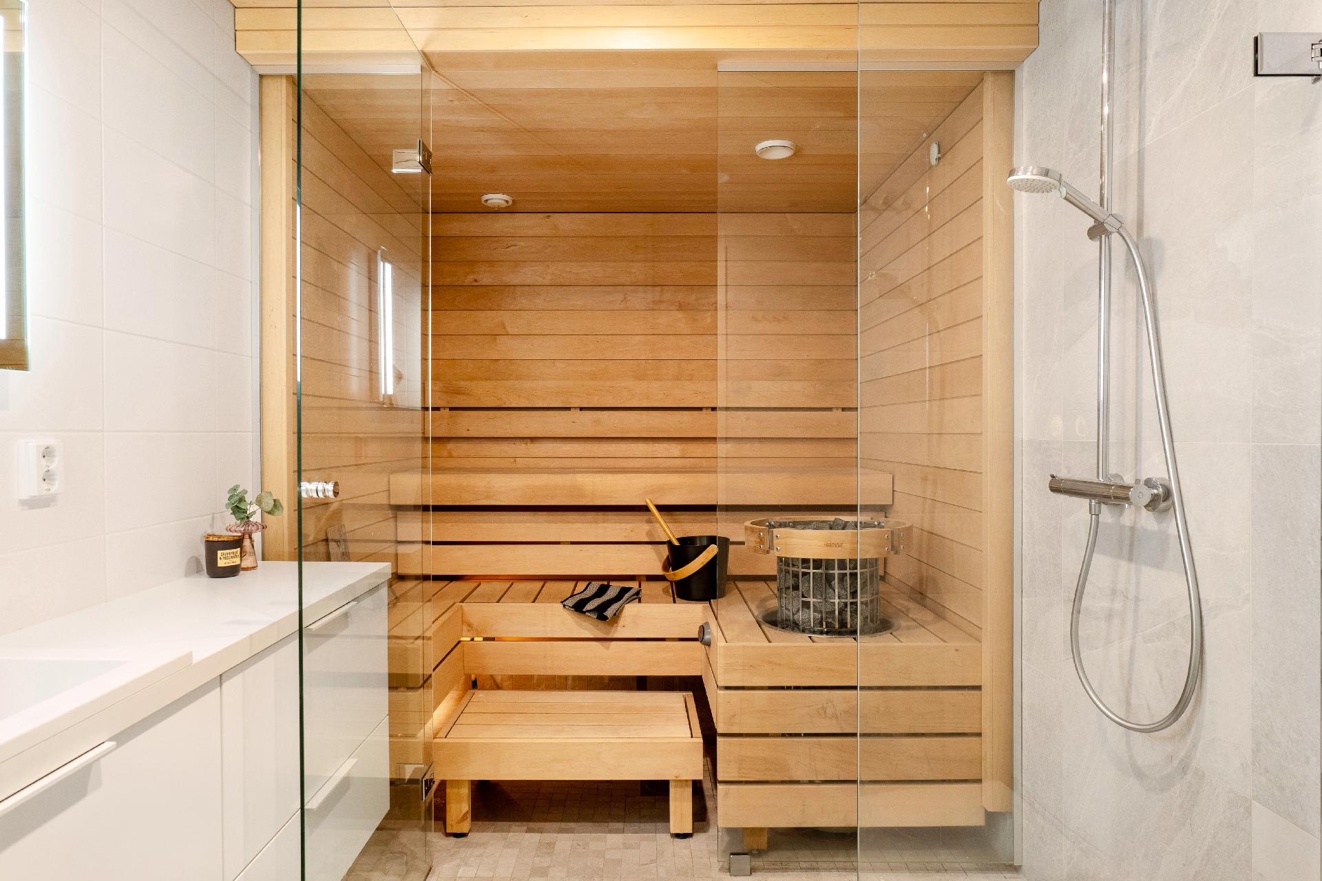 Kuusiniemi 19, Lippajärvi, Espoo