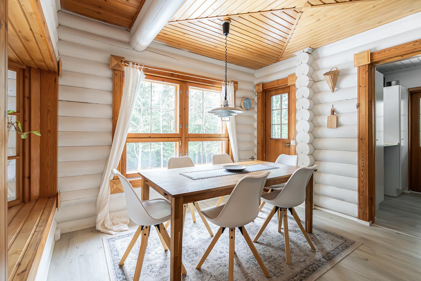 Ahonlaita 15, Purola, Tuusula