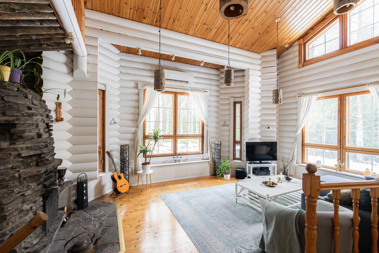 Ahonlaita 15, Purola, Tuusula