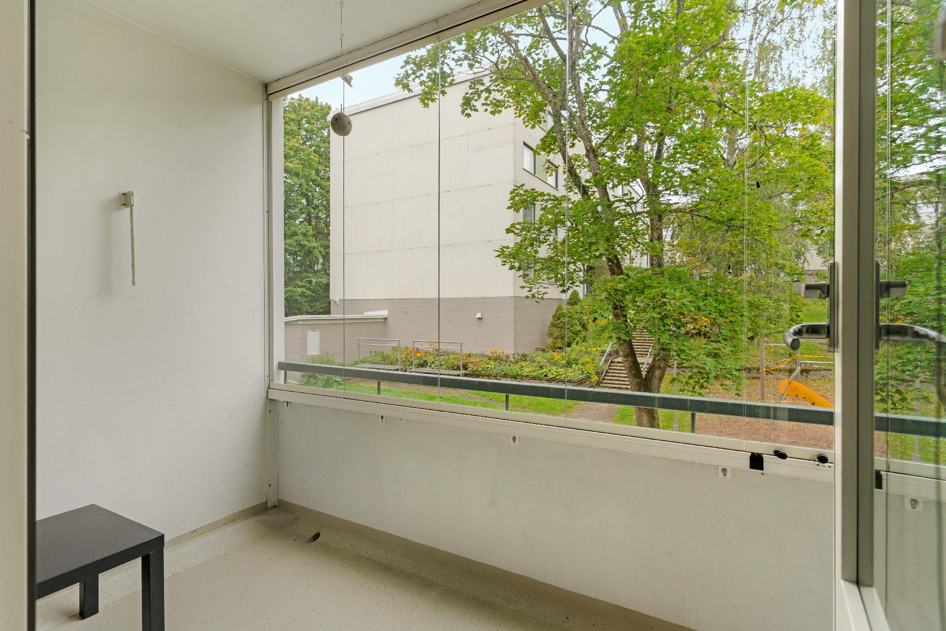 Maininkitie 9, Espoonlahti, Espoo