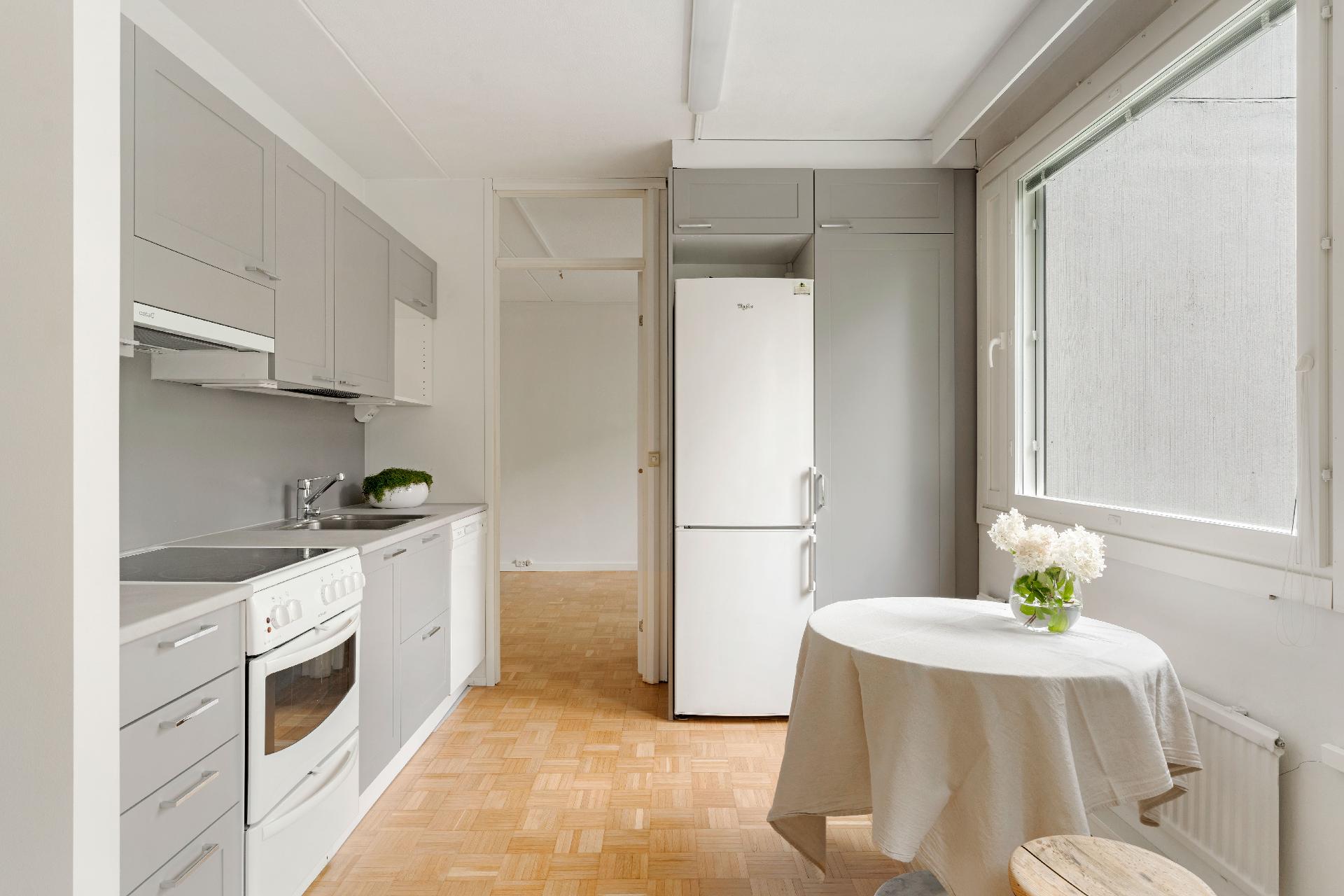 2024 remontoitu keittiö.