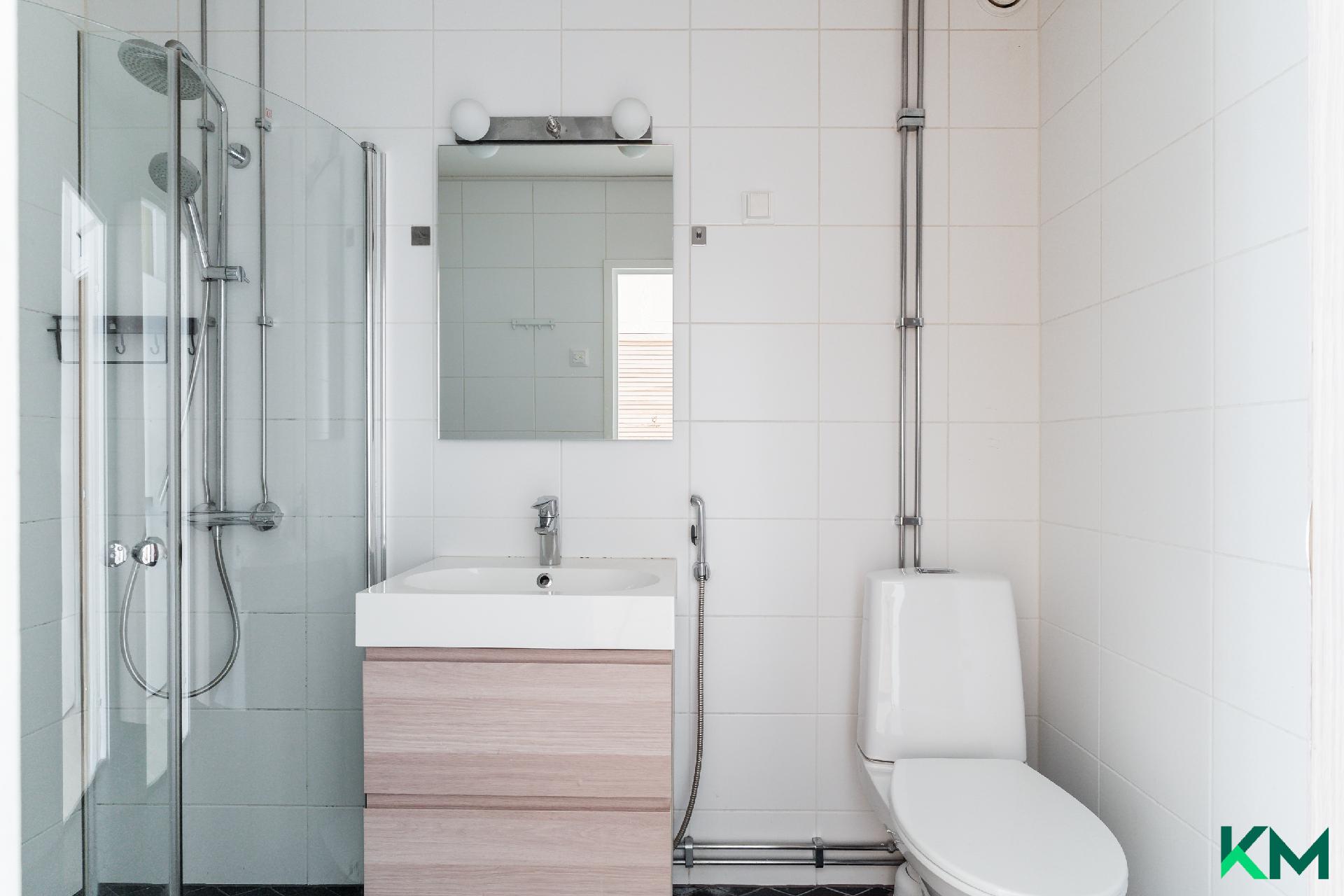 Uotinmäentie 11, Mellunmäki, Helsinki