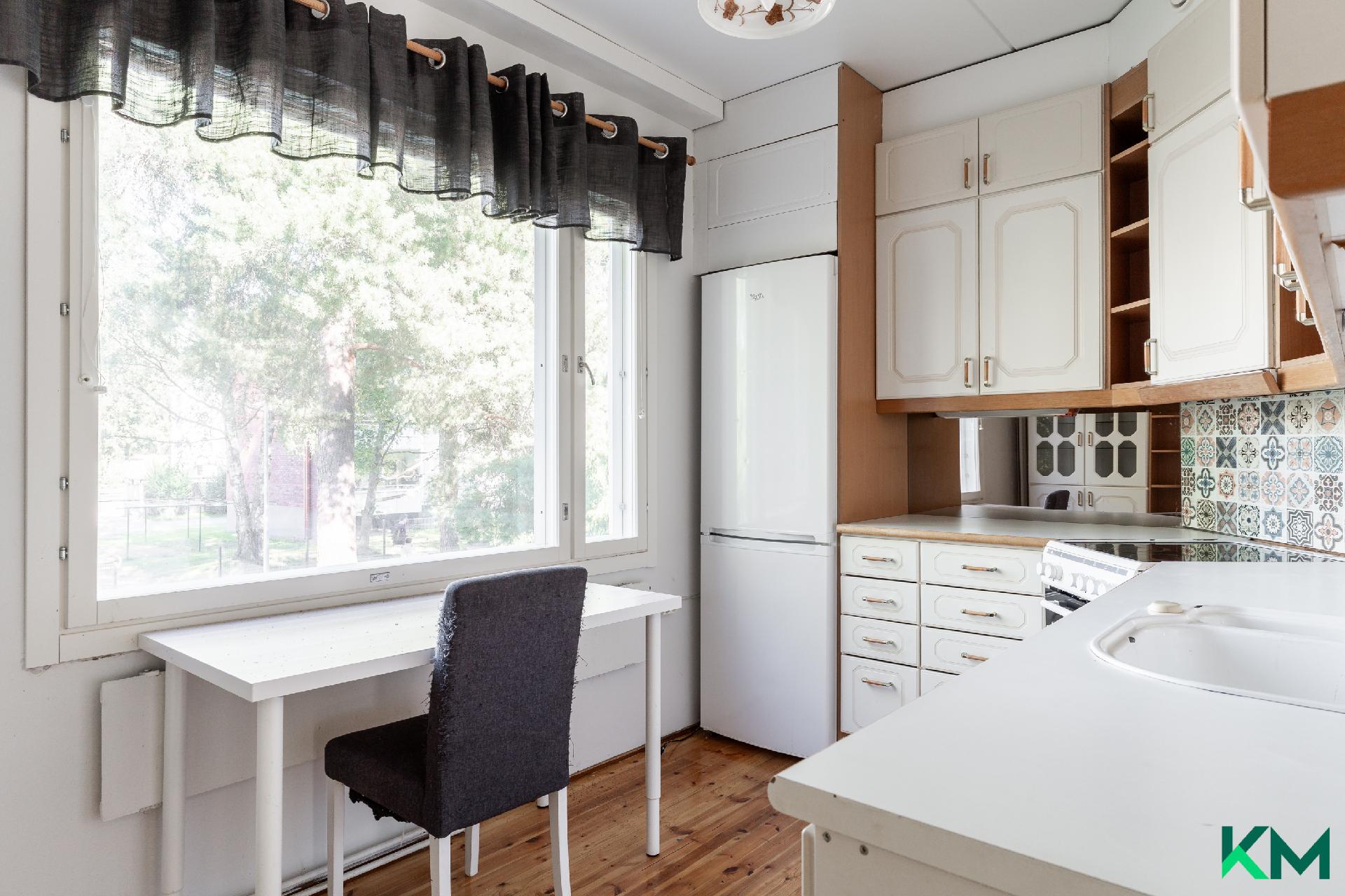 Uotinmäentie 11, Mellunmäki, Helsinki