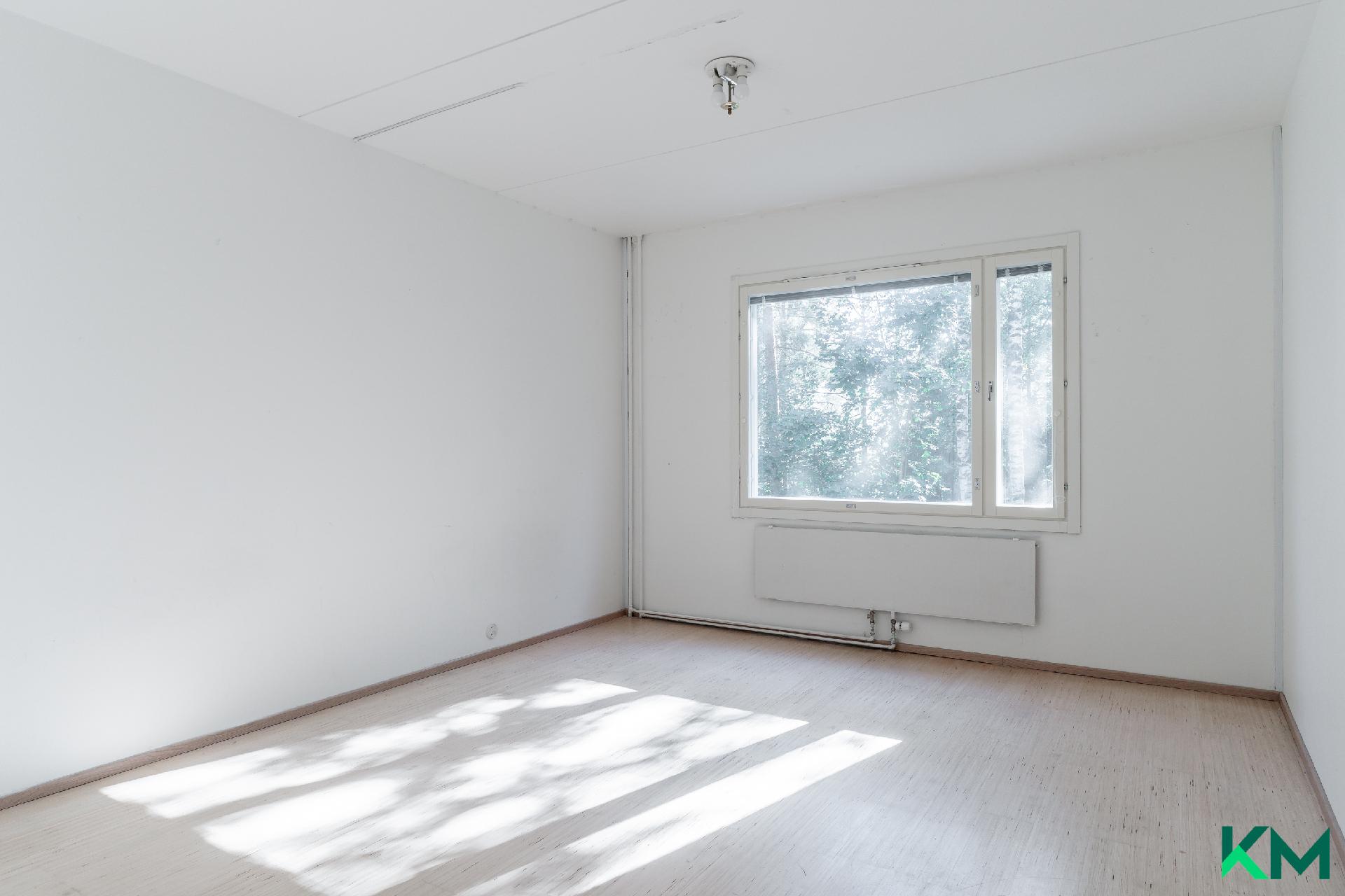 Uotinmäentie 11, Mellunmäki, Helsinki