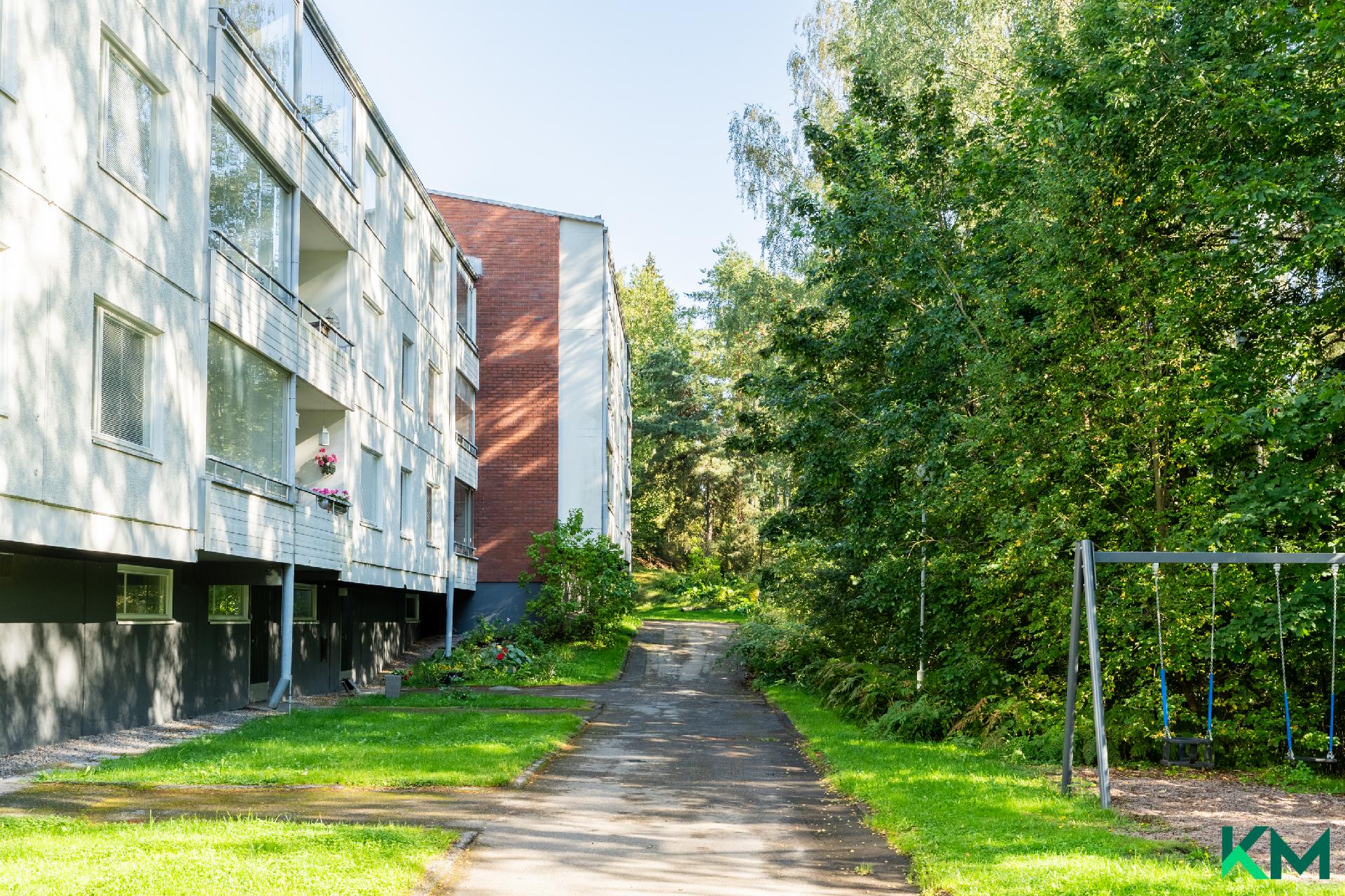 Uotinmäentie 11, Mellunmäki, Helsinki