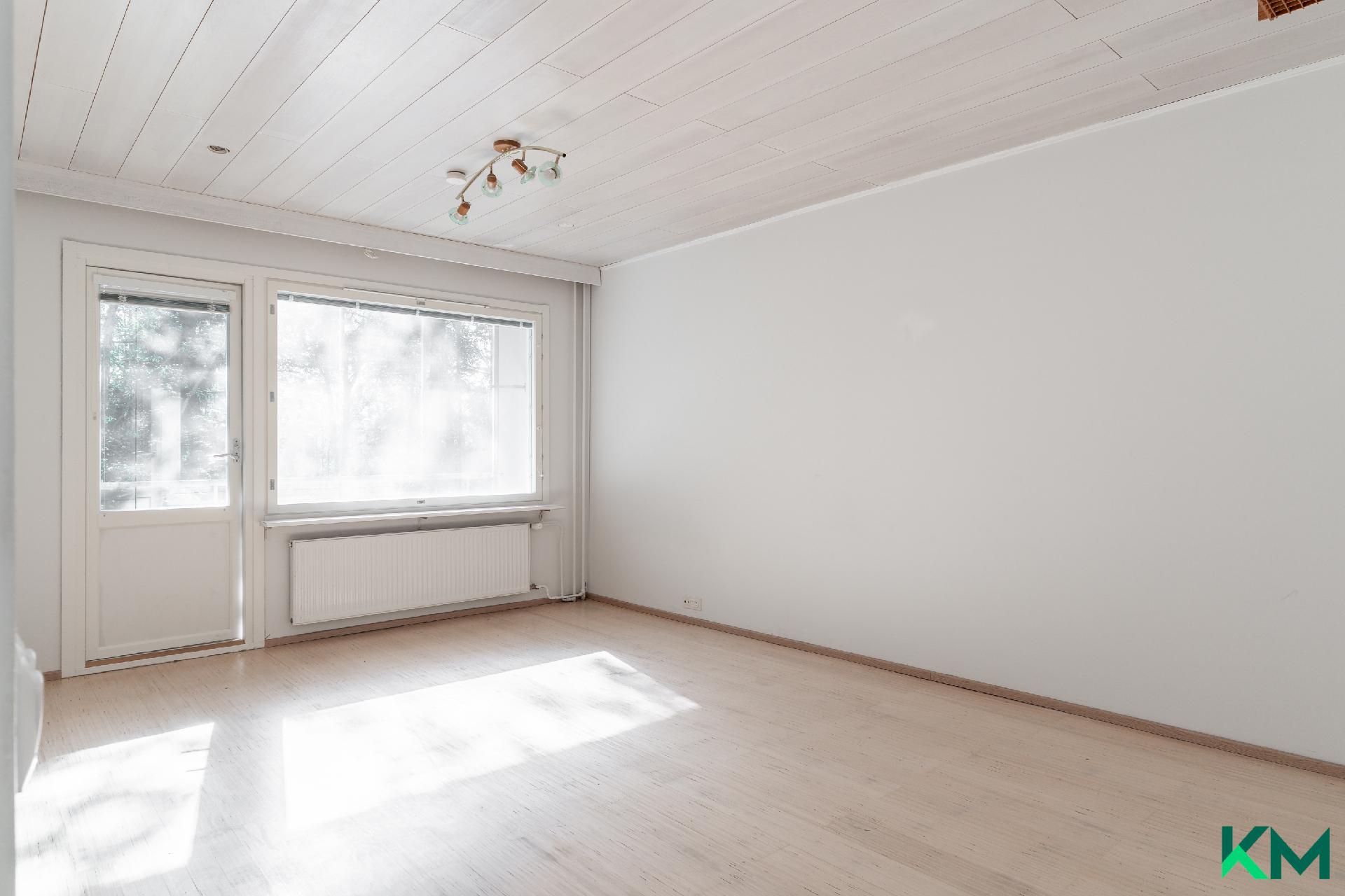 Uotinmäentie 11, Mellunmäki, Helsinki