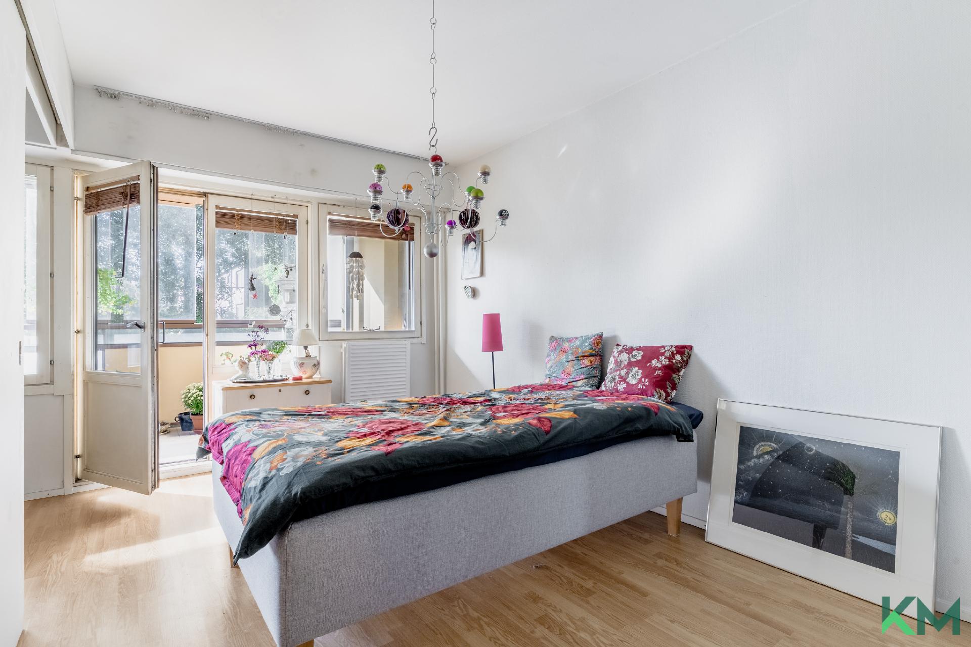 Neulapadontie 4, Myllypuro, Helsinki