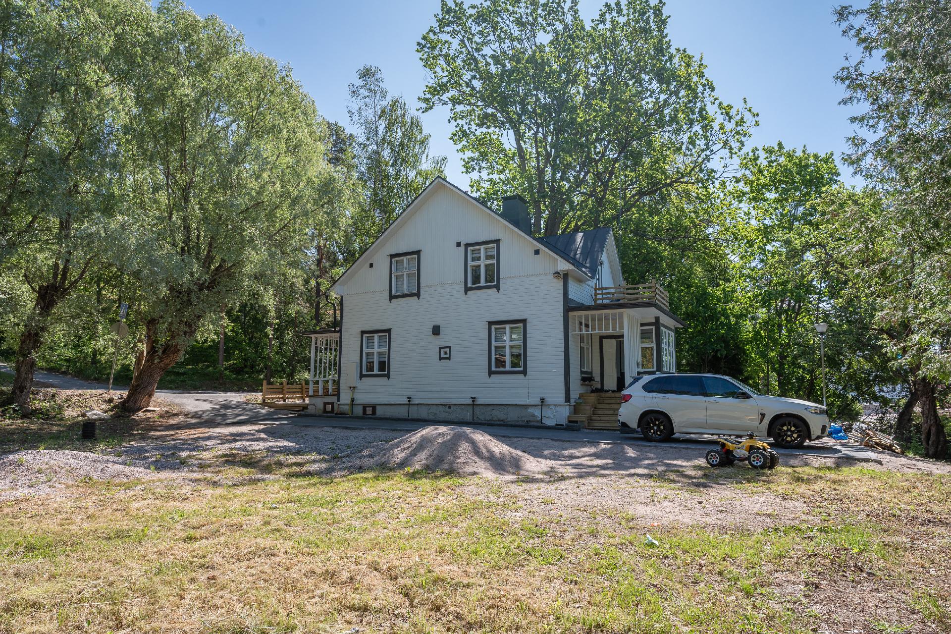 Veräjäpellonkatu 8, Leppävaara, Espoo