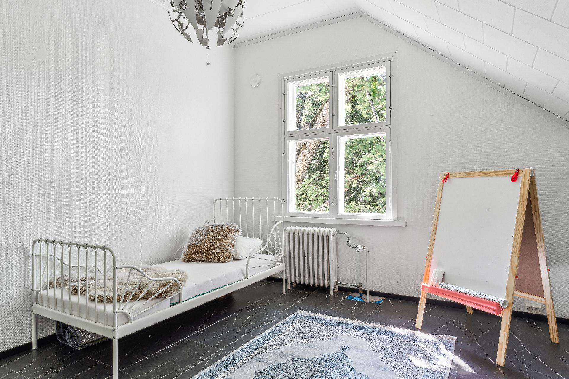 Veräjäpellonkatu 8, Leppävaara, Espoo