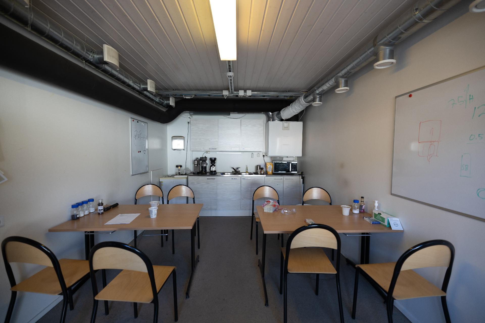 Ahertajankuja 4, Järvenpää