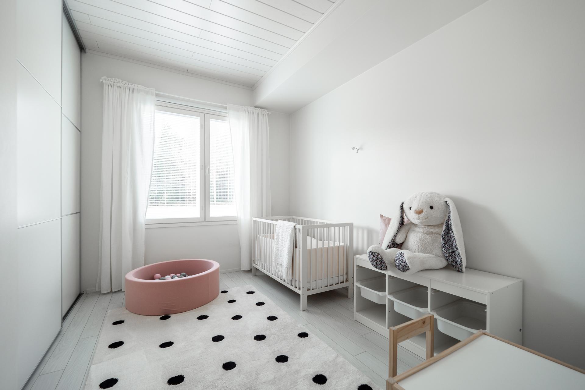 Juoksukuja 3, Kivikkokangas, Oulu