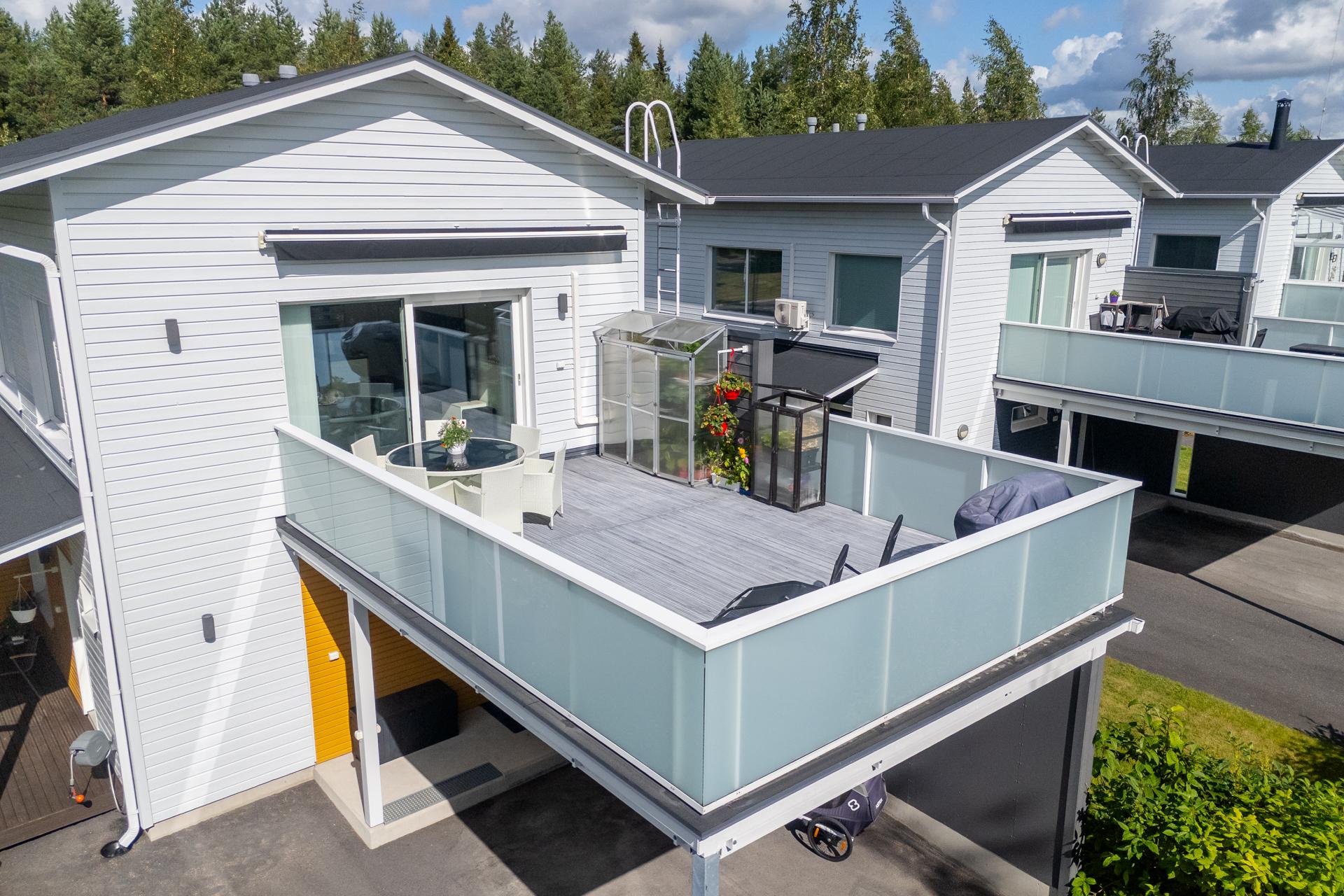 Juoksukuja 3, Kivikkokangas, Oulu