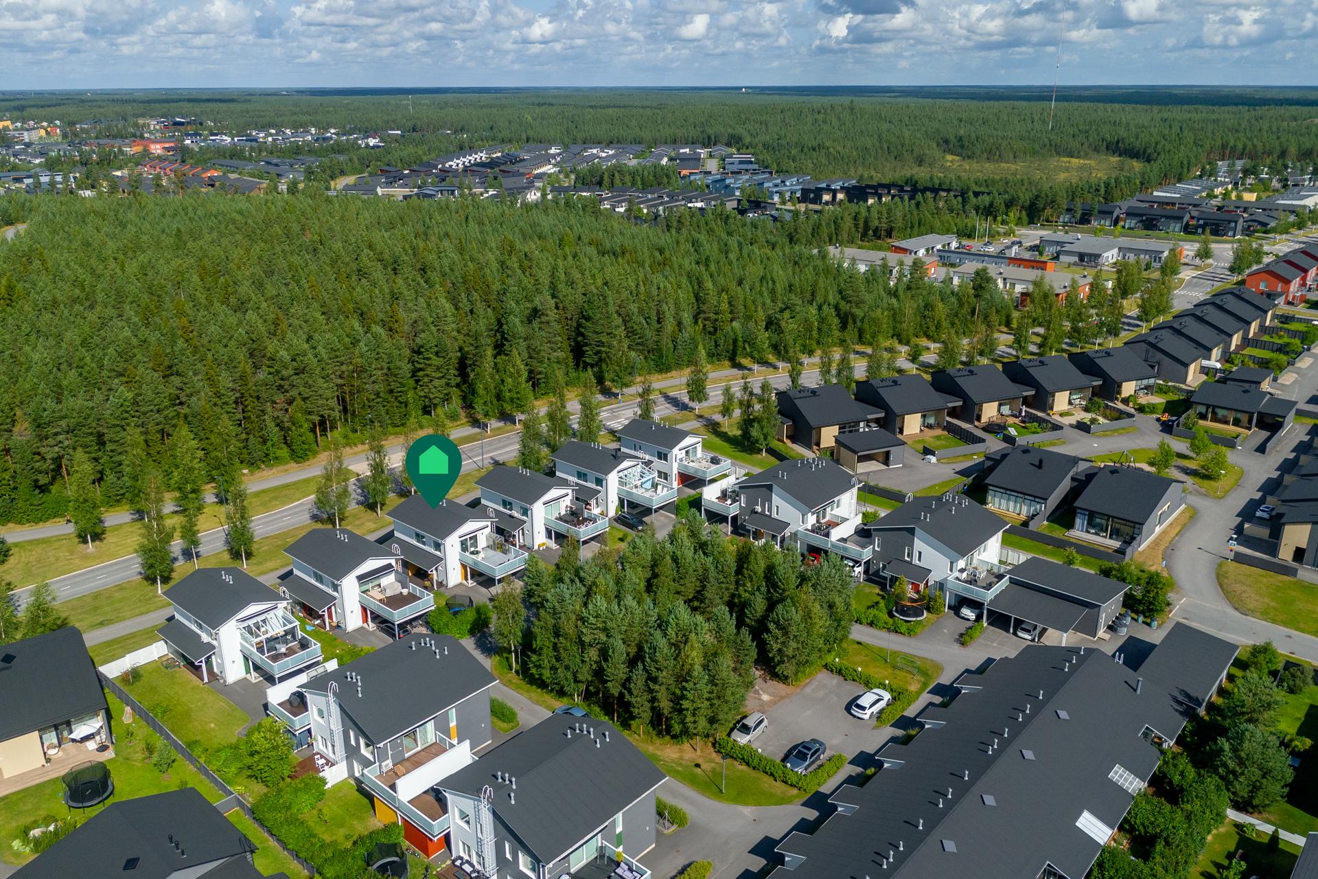 Juoksukuja 3, Kivikkokangas, Oulu