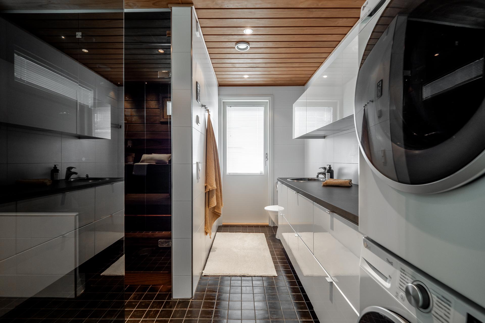 Juoksukuja 3, Kivikkokangas, Oulu