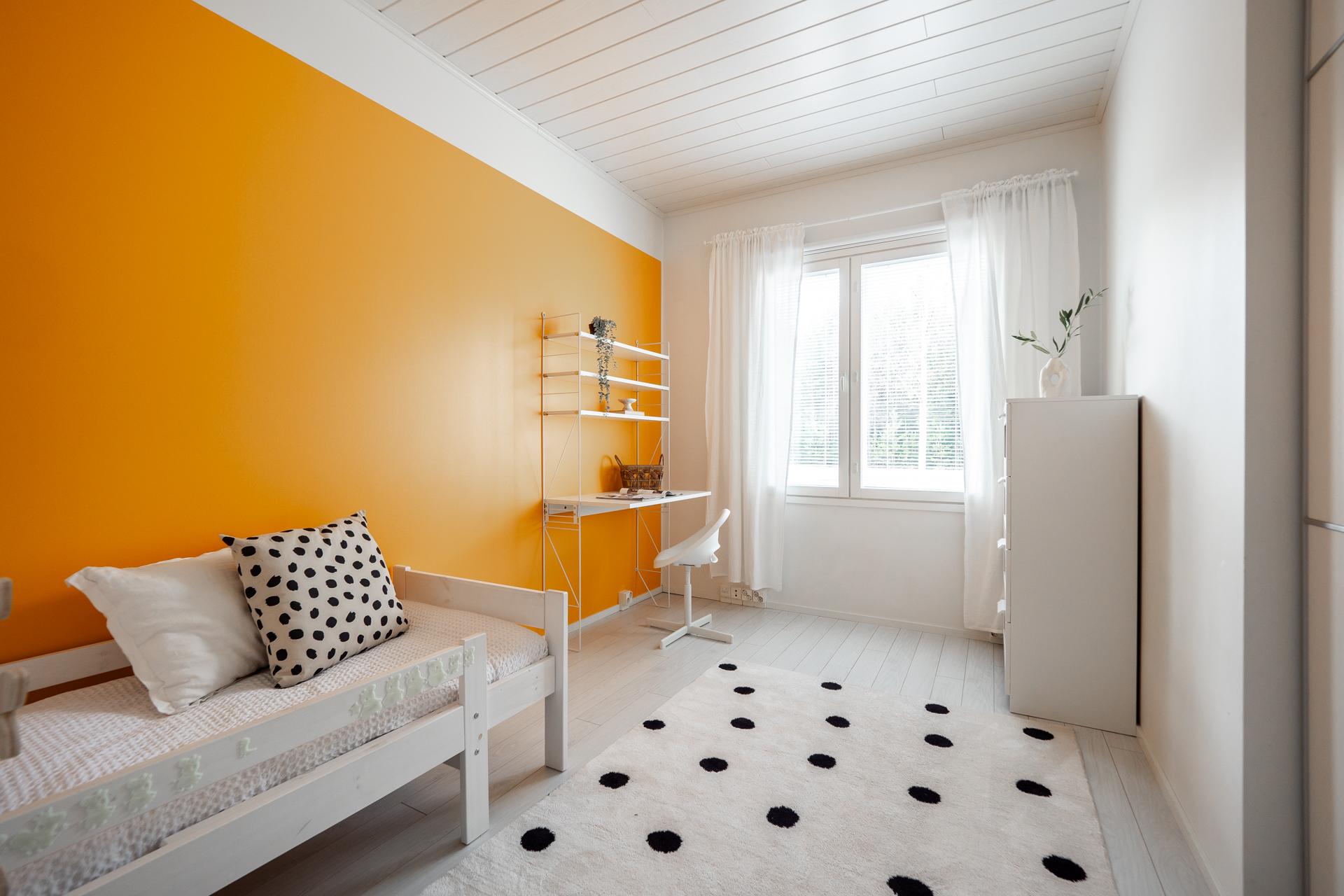 Juoksukuja 3, Kivikkokangas, Oulu