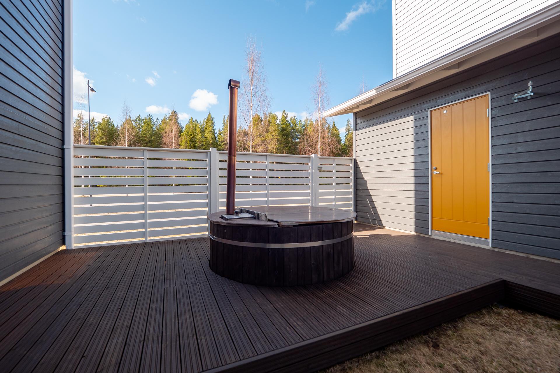 Juoksukuja 3, Kivikkokangas, Oulu