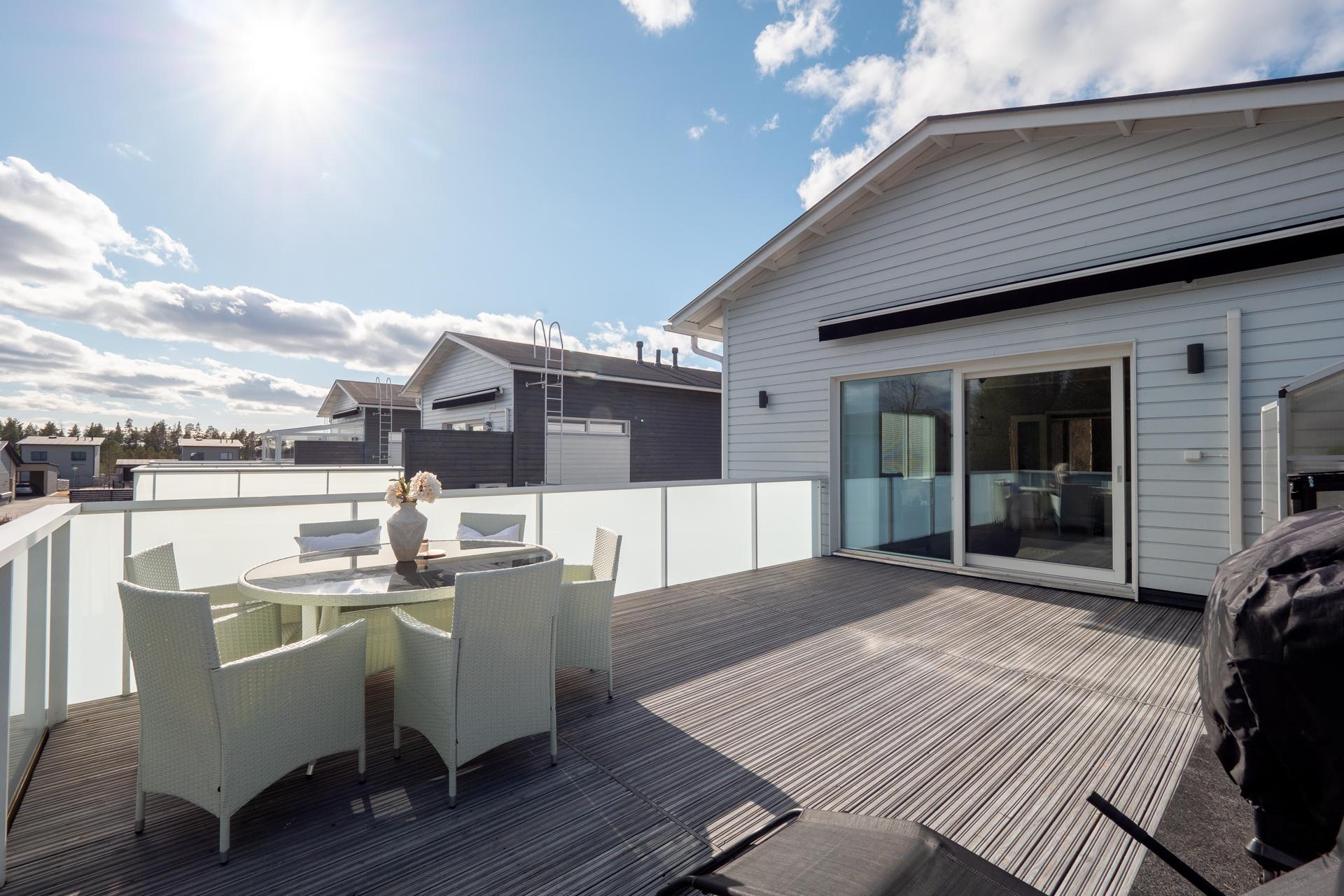 Juoksukuja 3, Kivikkokangas, Oulu