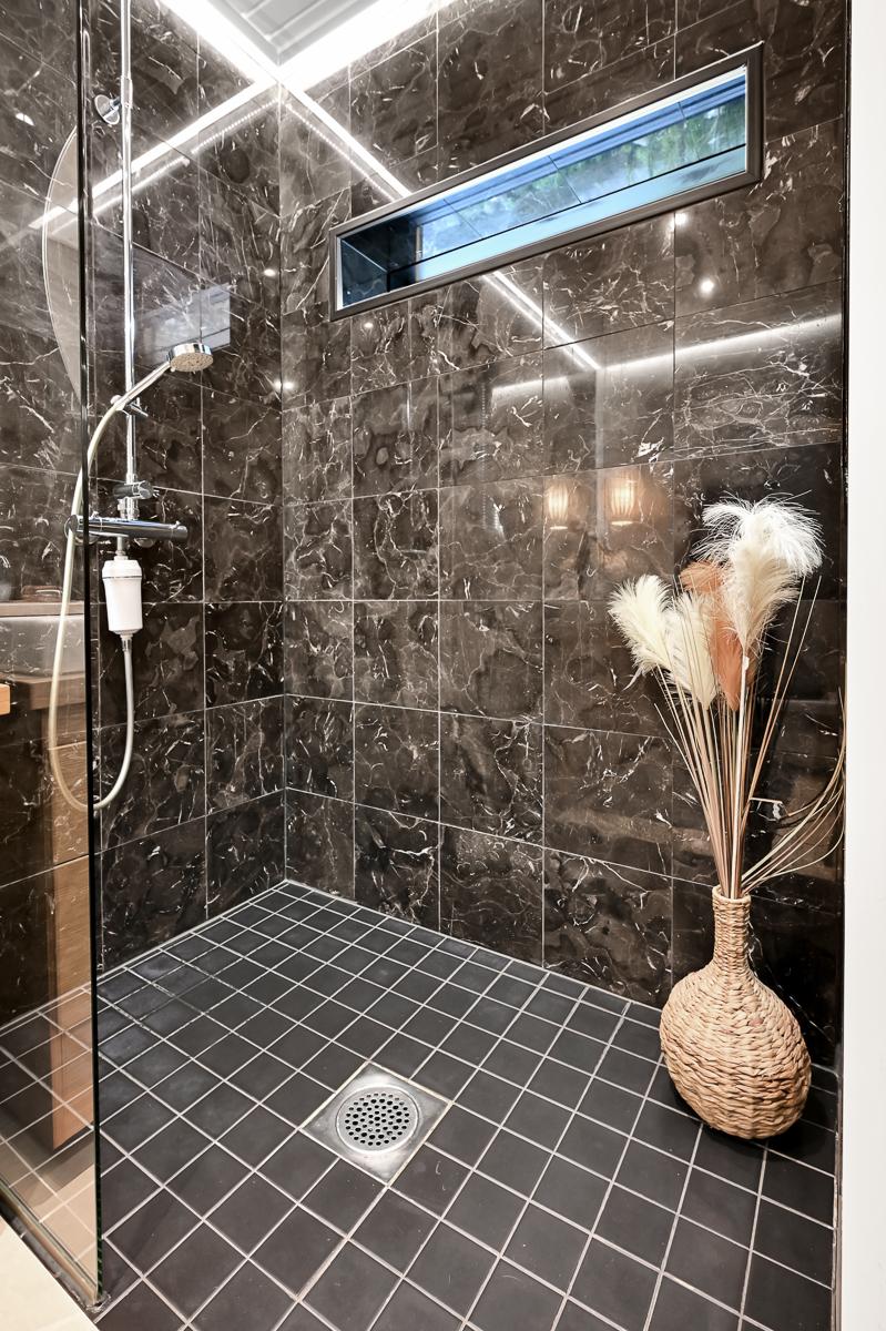 Käärmetie 20, Karjaa, Raasepori