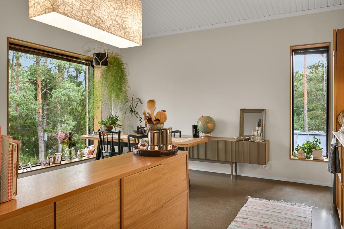 Käärmetie 20, Karjaa, Raasepori