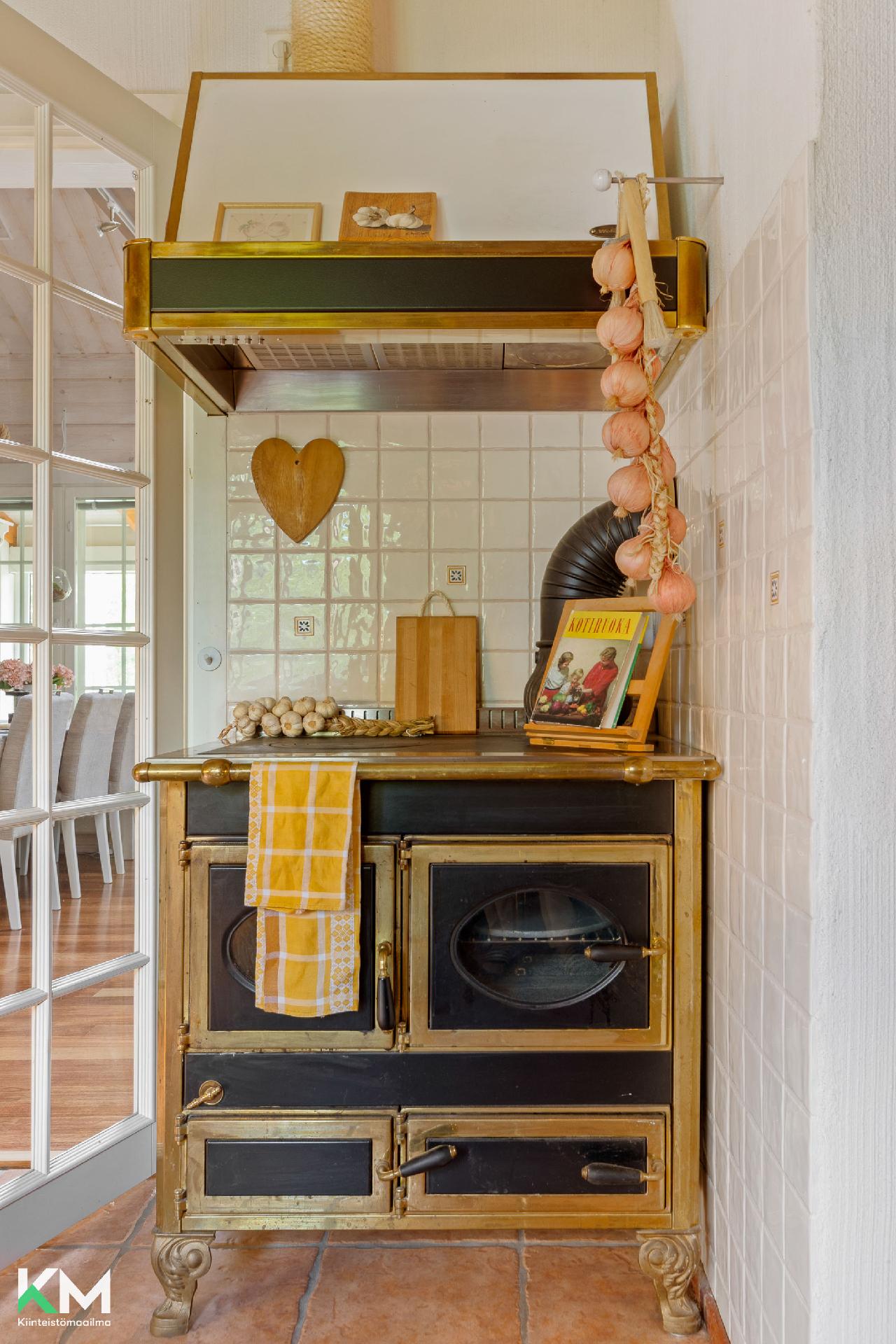 Tainiontie 11, Jokivarsi, Hartola