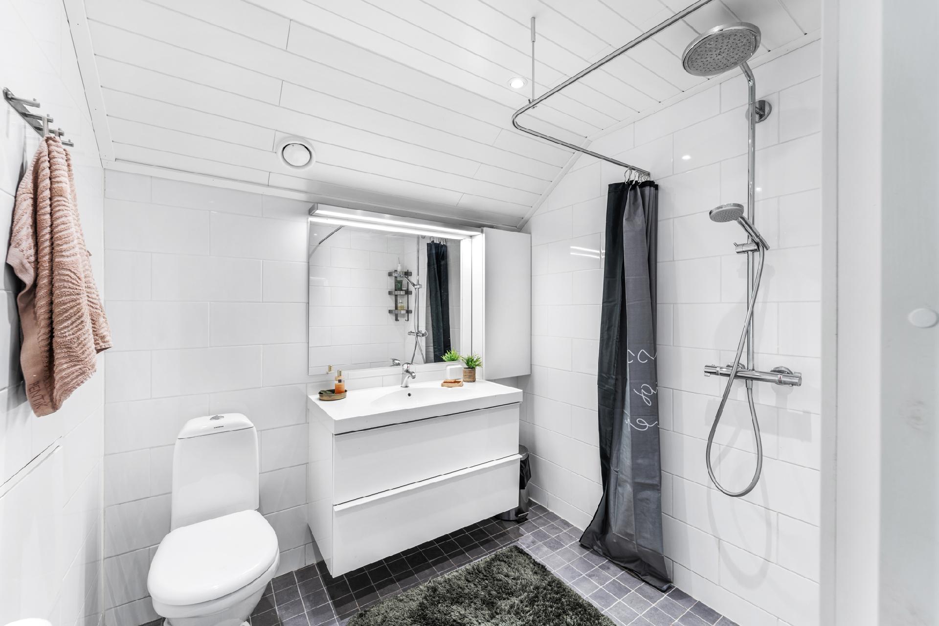 Harakankellontie 13, Rantakylä, Joensuu