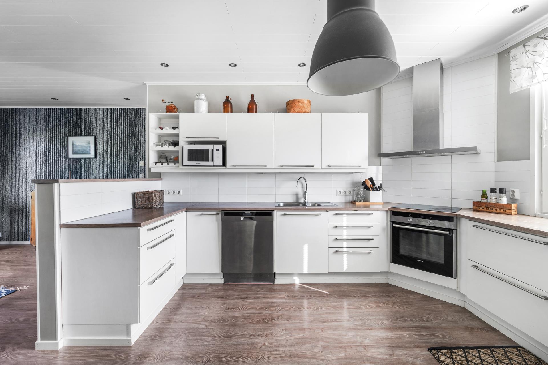 Harakankellontie 13, Rantakylä, Joensuu