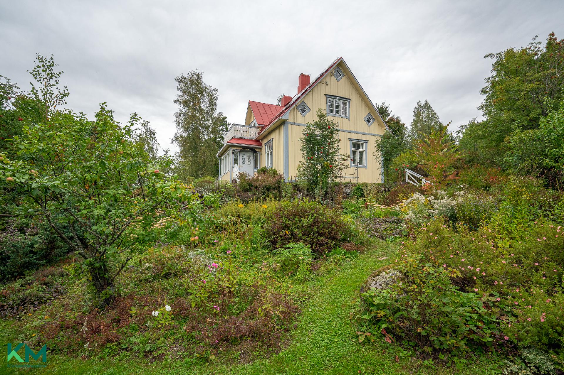 Lepolankuja 10, Tapiala, Kuhmoinen