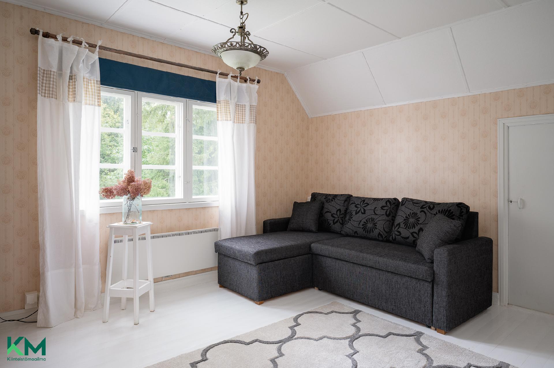 Lepolankuja 10, Tapiala, Kuhmoinen