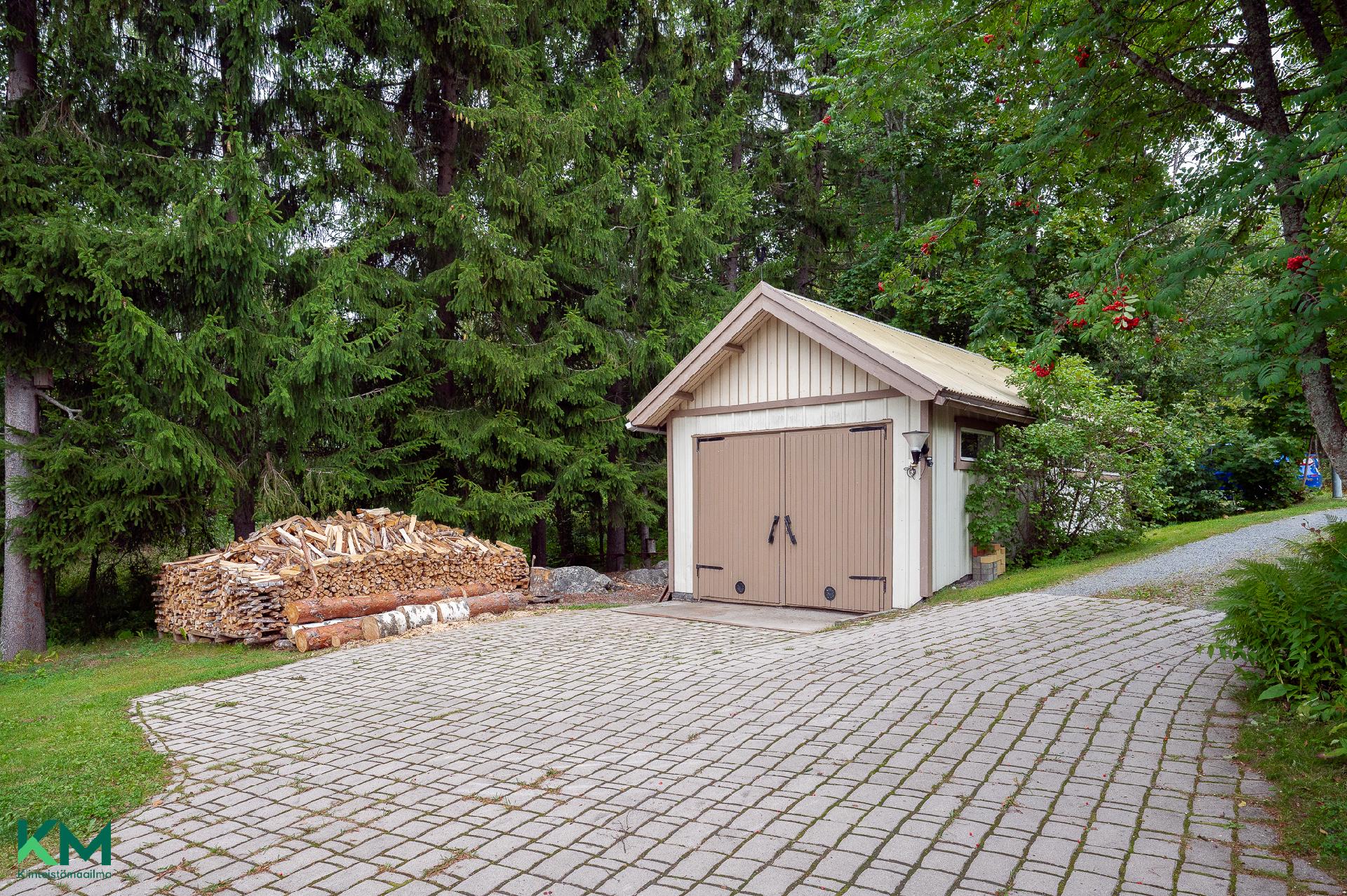 Lepolankuja 10, Tapiala, Kuhmoinen