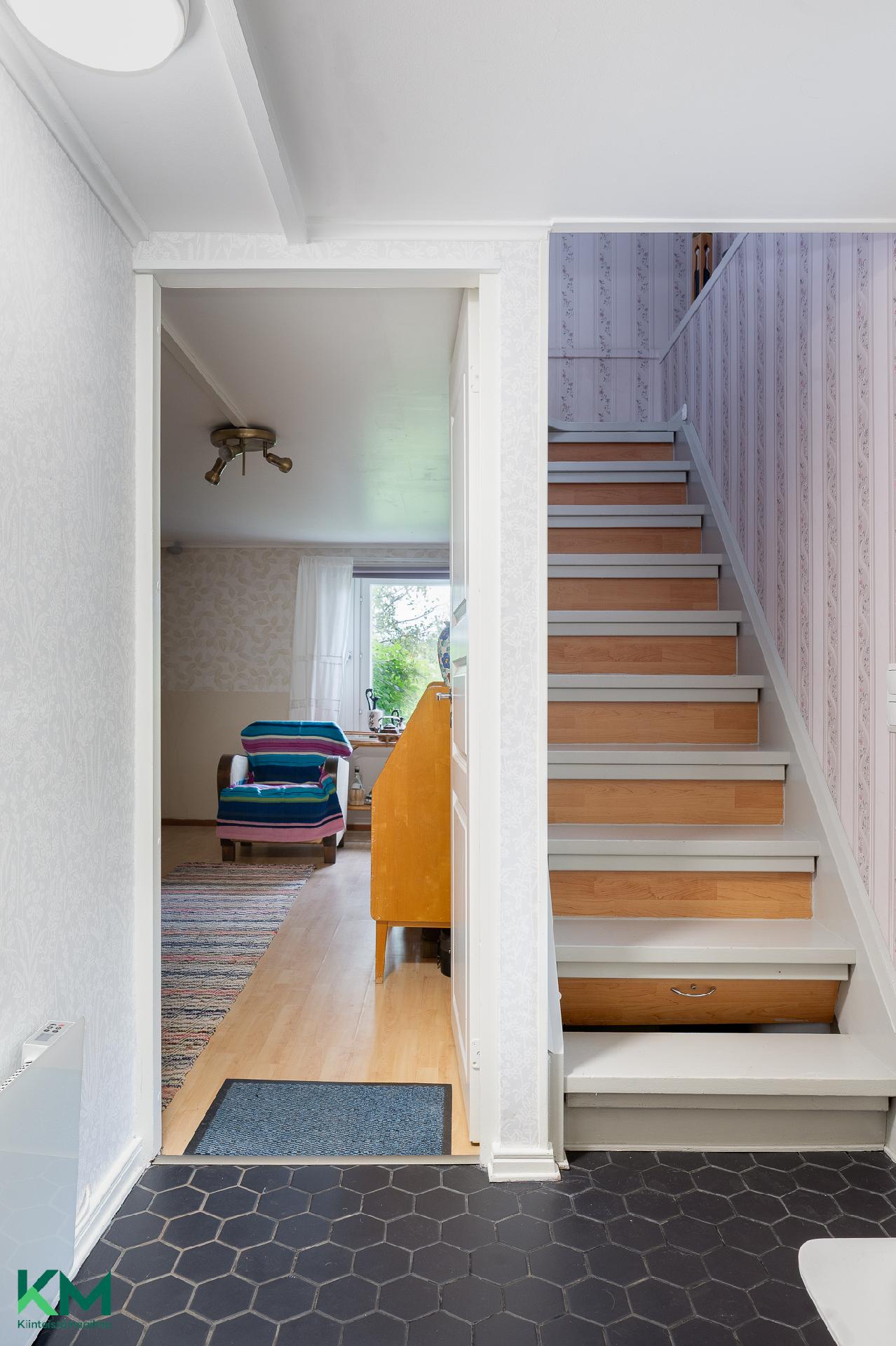 Lepolankuja 10, Tapiala, Kuhmoinen