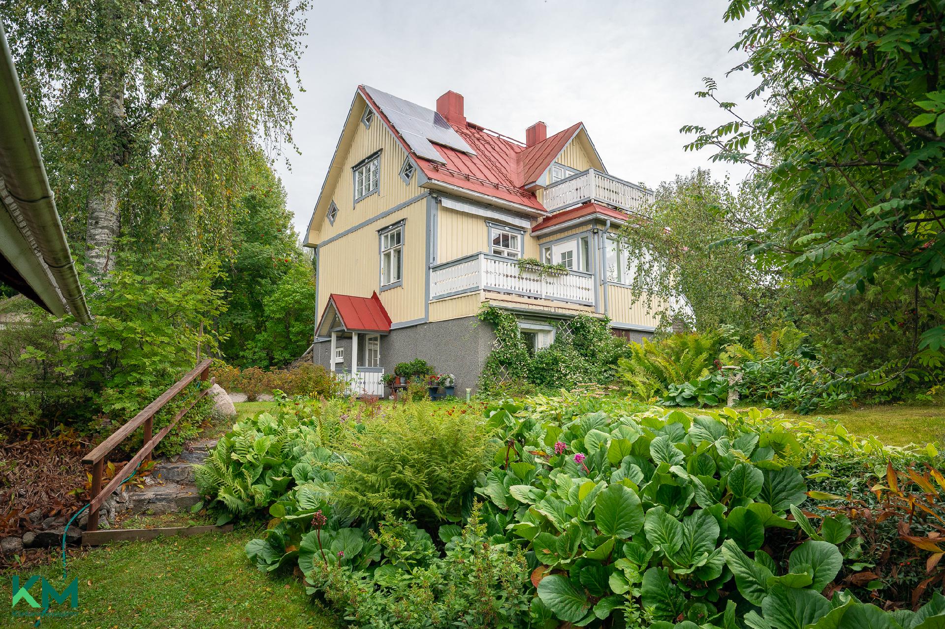 Lepolankuja 10, Tapiala, Kuhmoinen