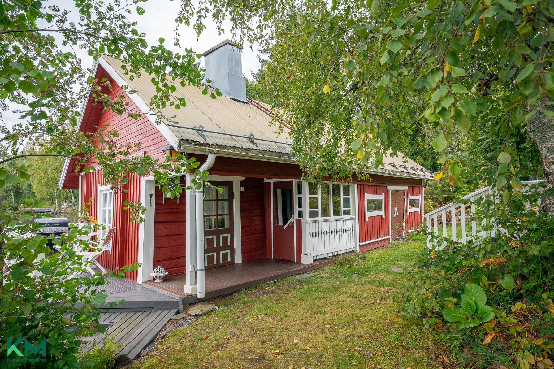 Lepolankuja 10, Tapiala, Kuhmoinen