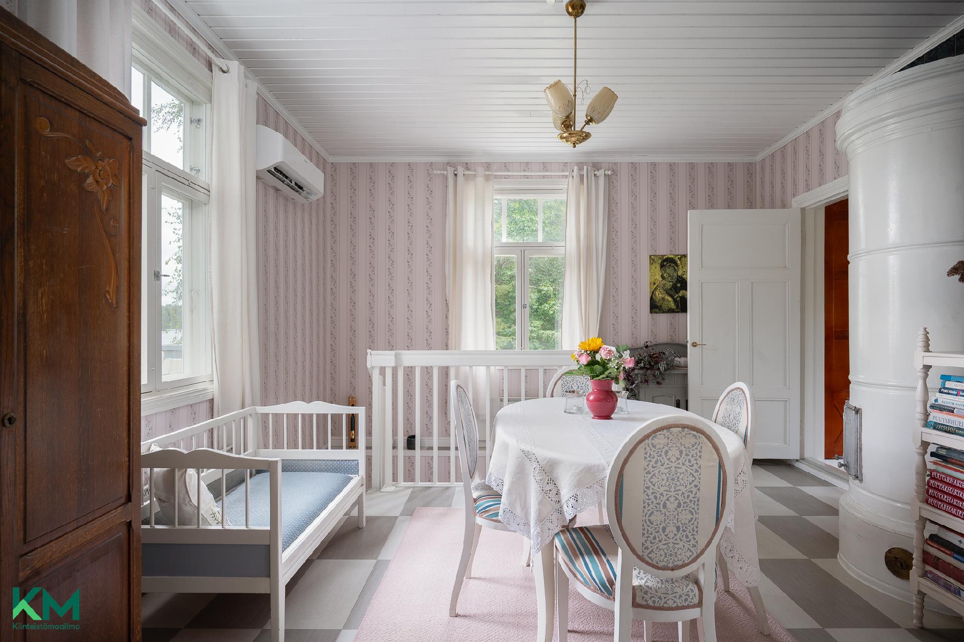 Lepolankuja 10, Tapiala, Kuhmoinen