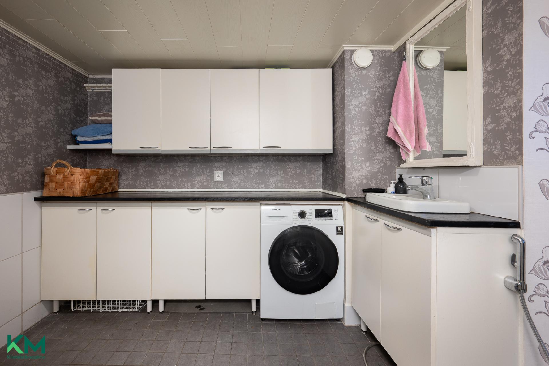 Lepolankuja 10, Tapiala, Kuhmoinen