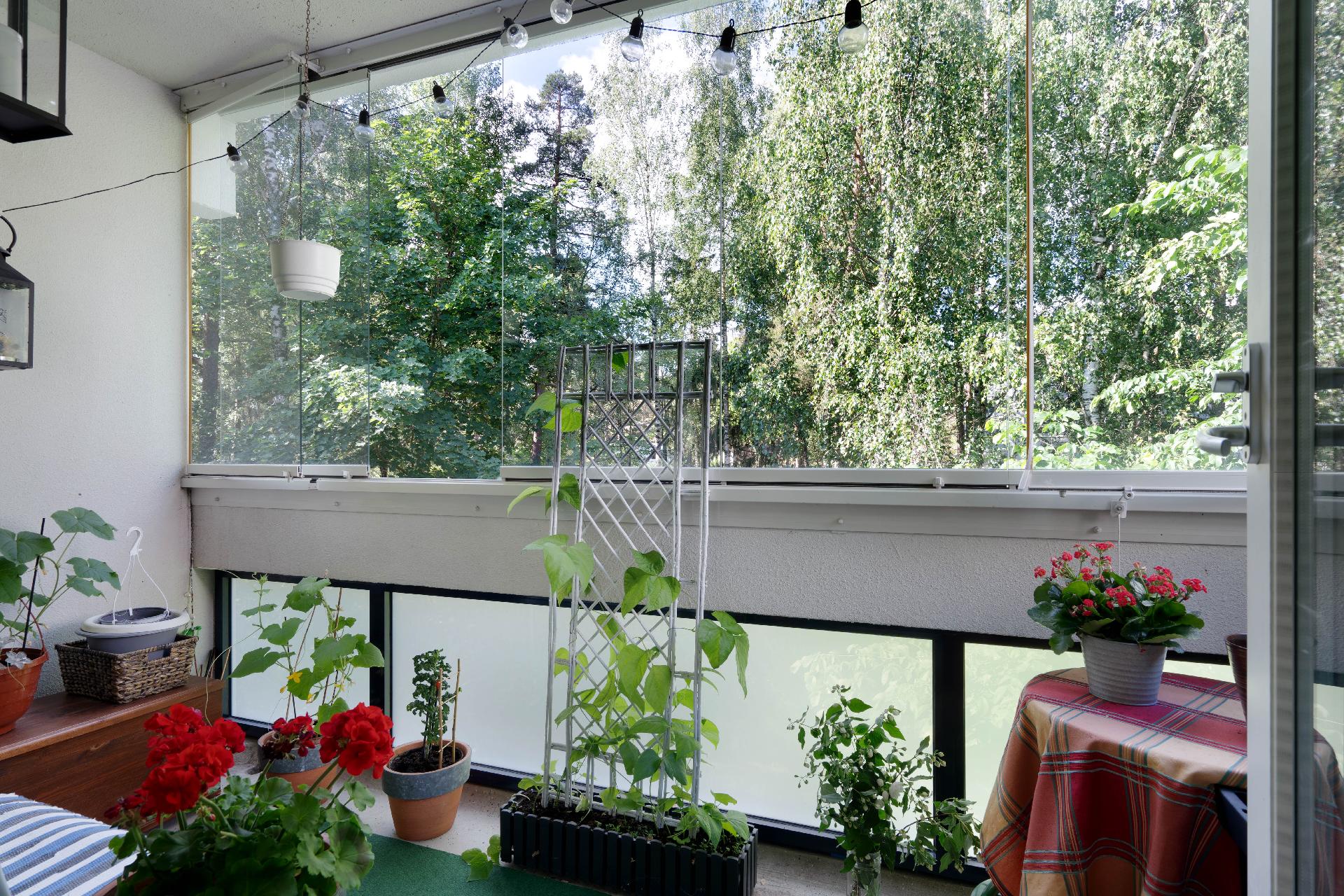 Ristiaallokonkatu 6, Kivenlahti, Espoo