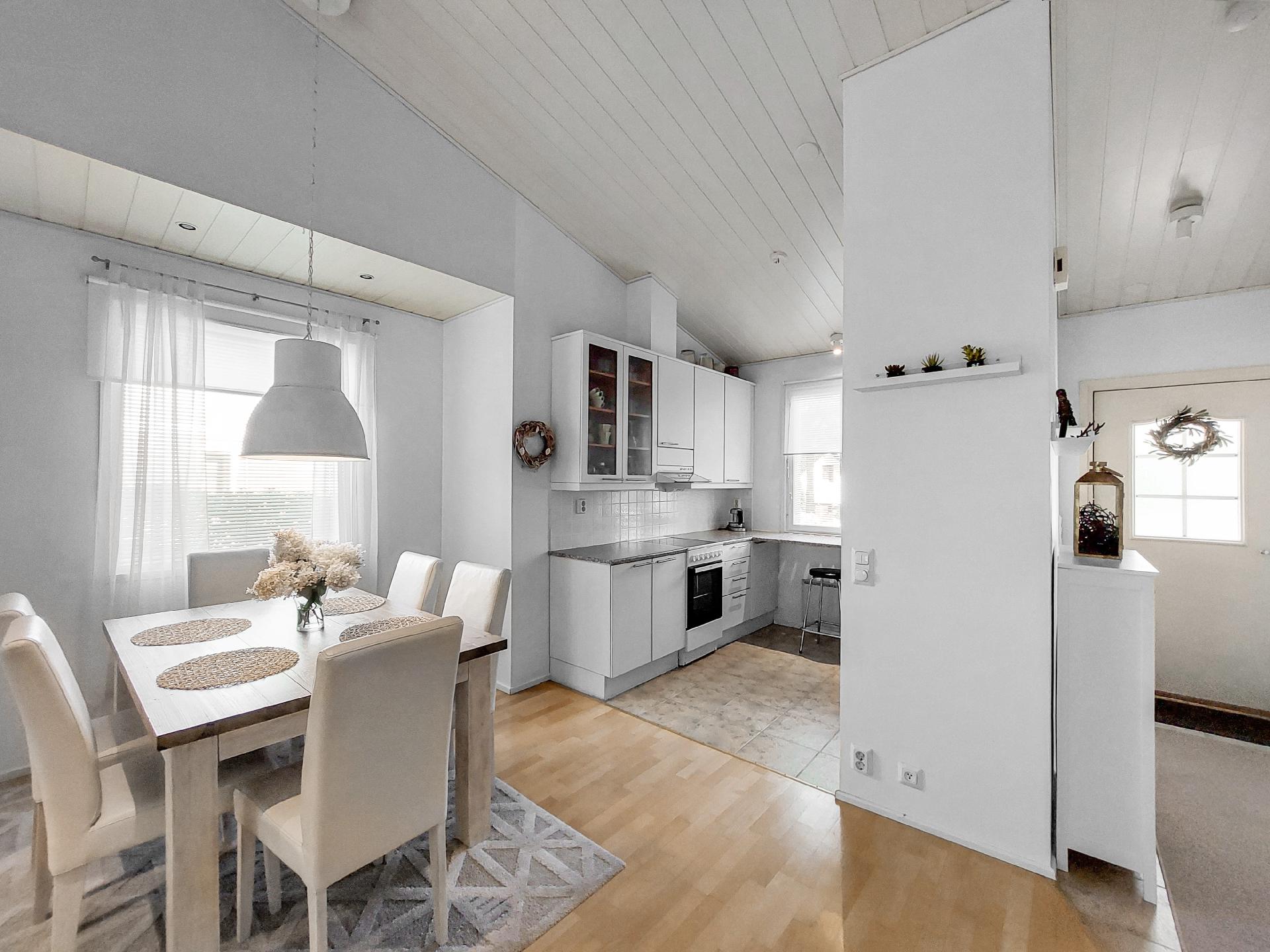 Maijankatu 9, Saareksiinmäki, Imatra