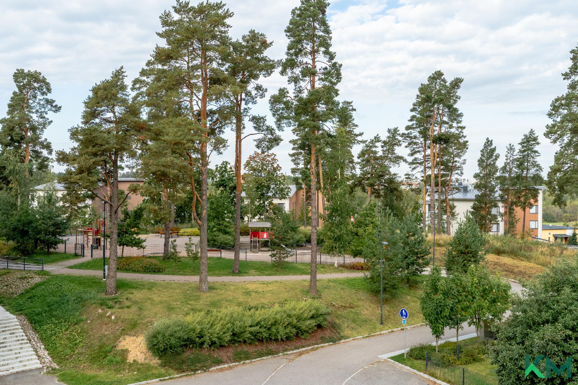 Aapramintie 6, Kaivoksela, Vantaa