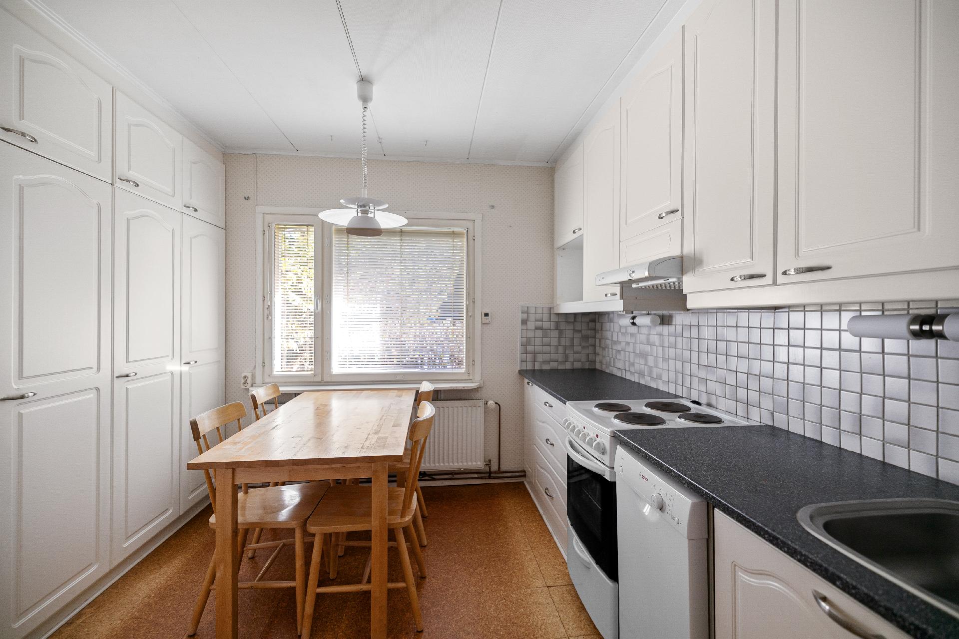 Peltotie 21, Niinikangas, Kerava