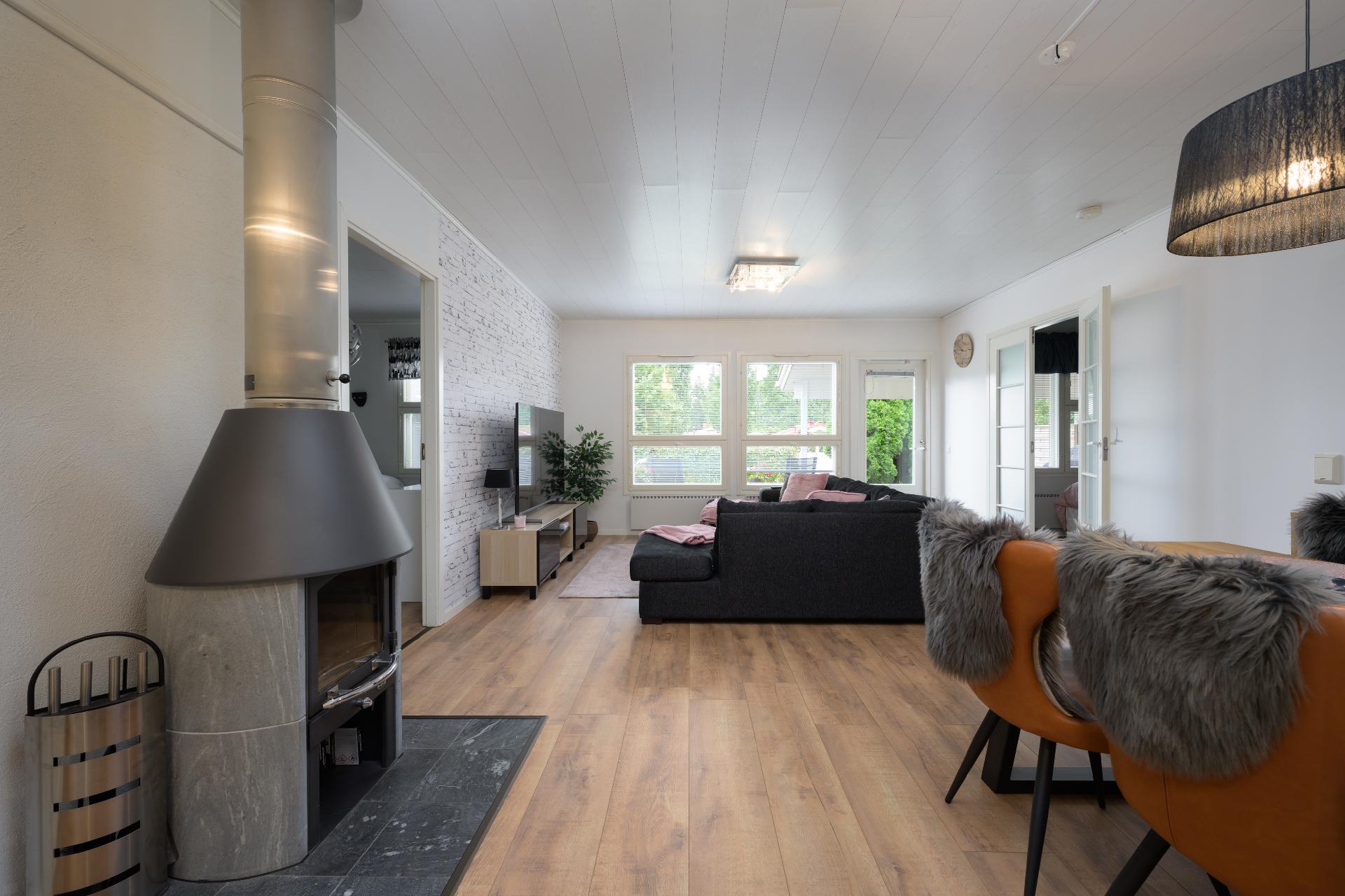 Kaivotie 22, Kirkonkylä, Nurmijärvi