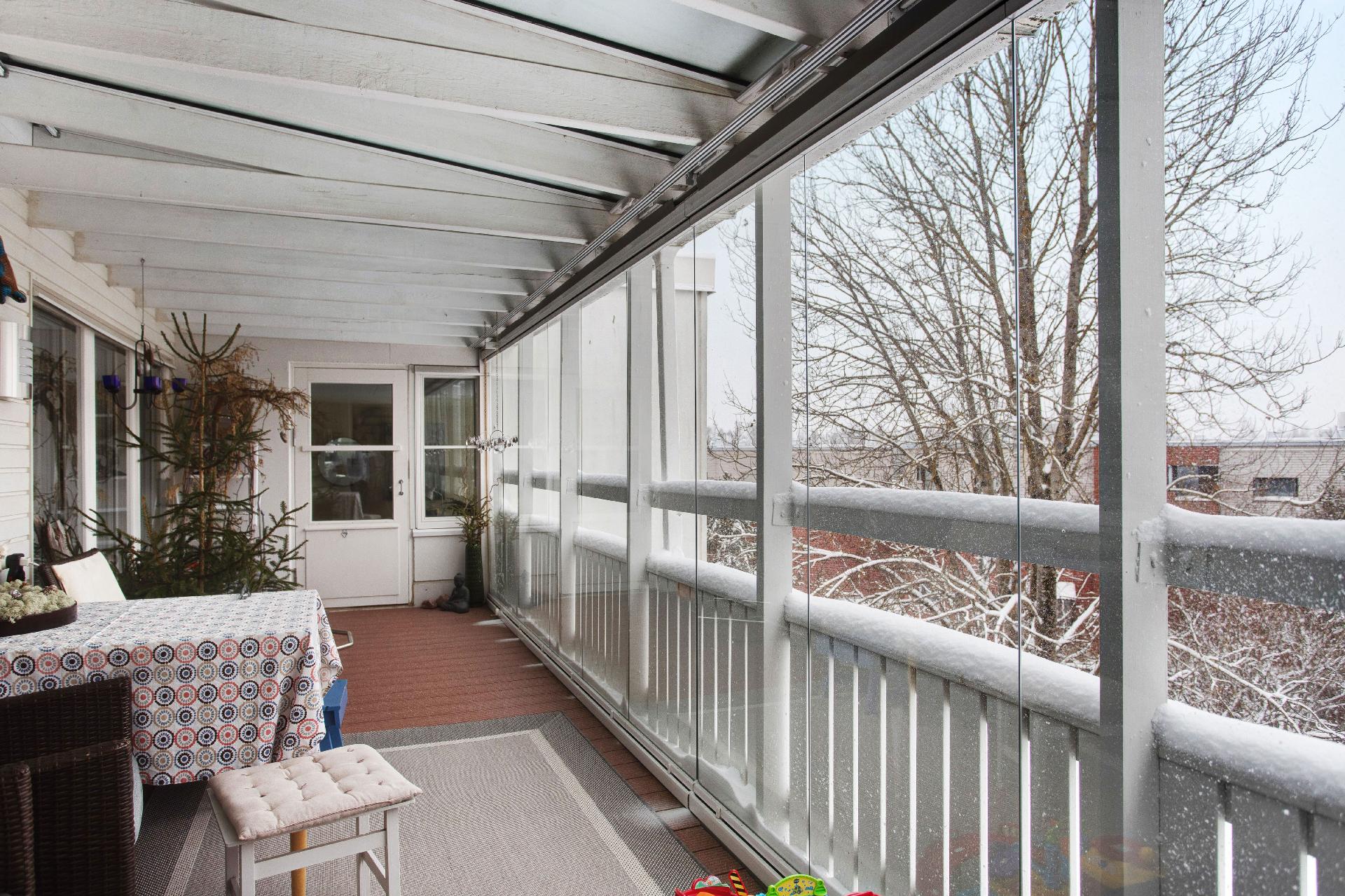 Puustellinpolku 16, Malminkartano, Helsinki