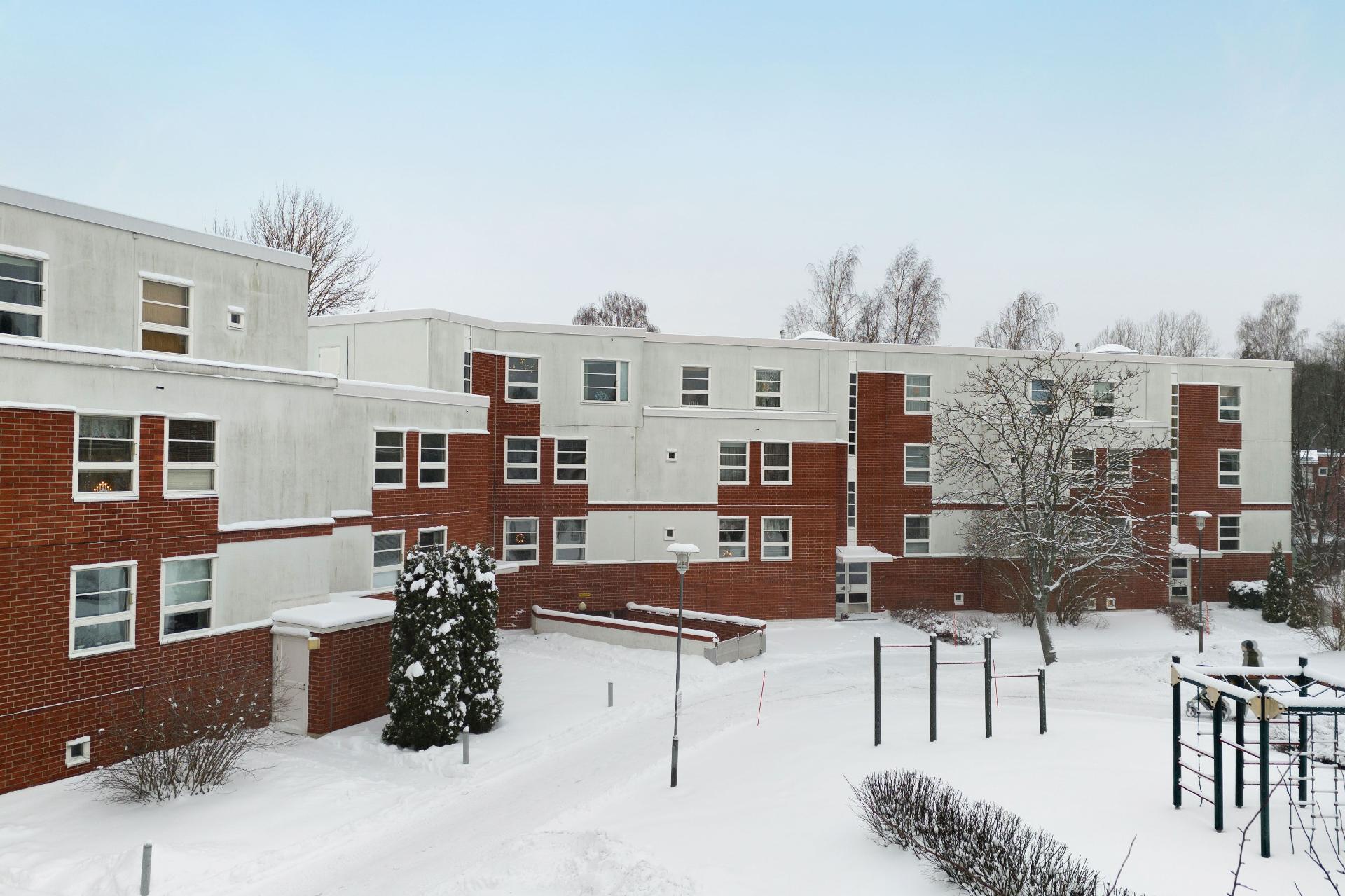 Puustellinpolku 16, Malminkartano, Helsinki