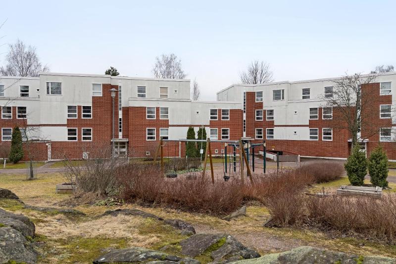 Puustellinpolku 16, Malminkartano, Helsinki