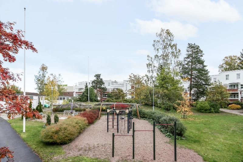 Puustellinpolku 16, Malminkartano, Helsinki