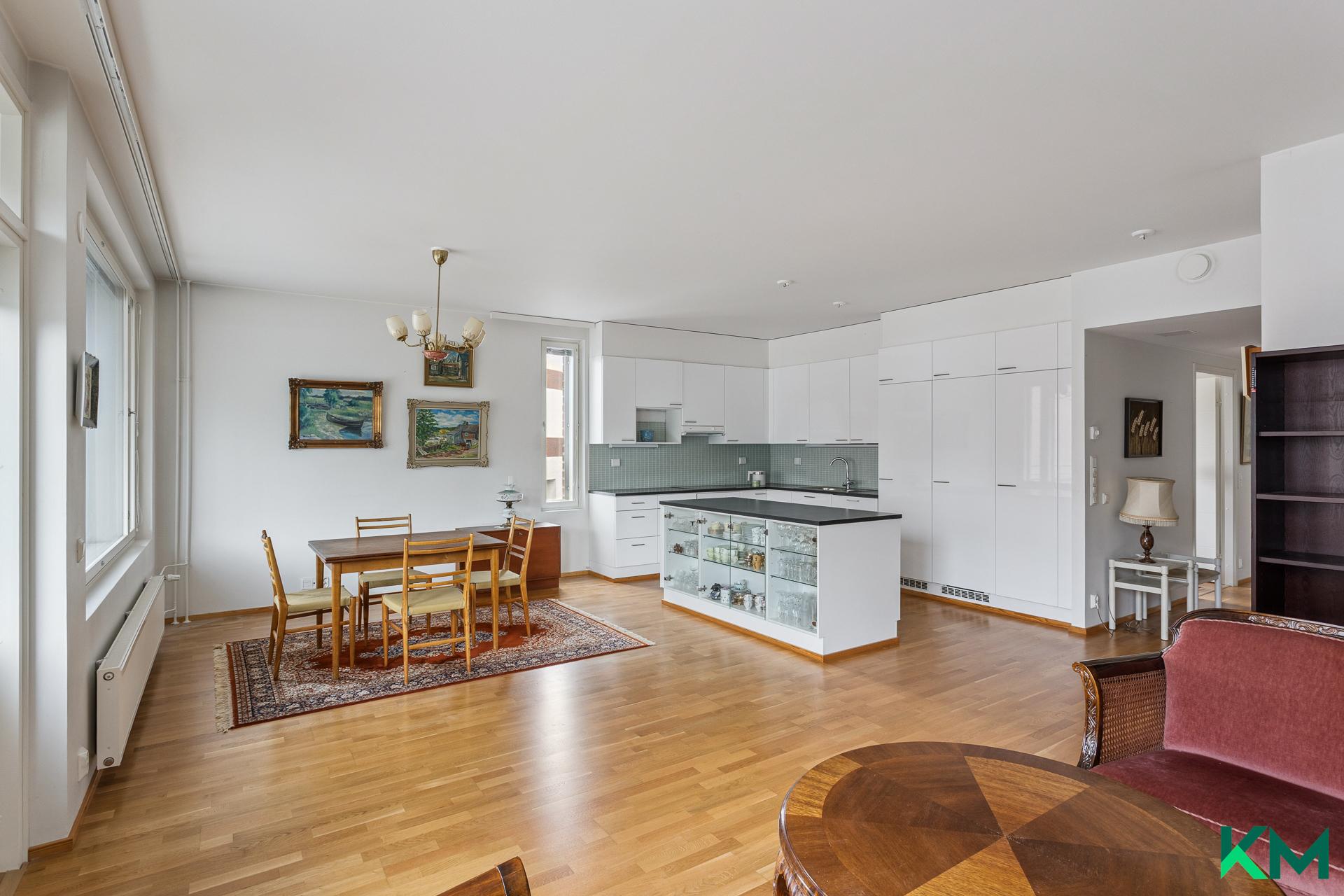 Kutomotie 8, Tali, Helsinki