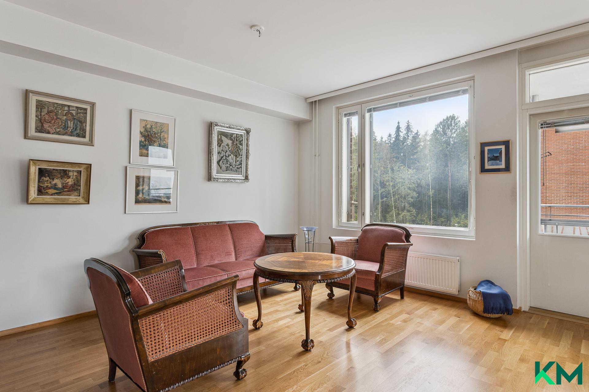 Kutomotie 8, Tali, Helsinki