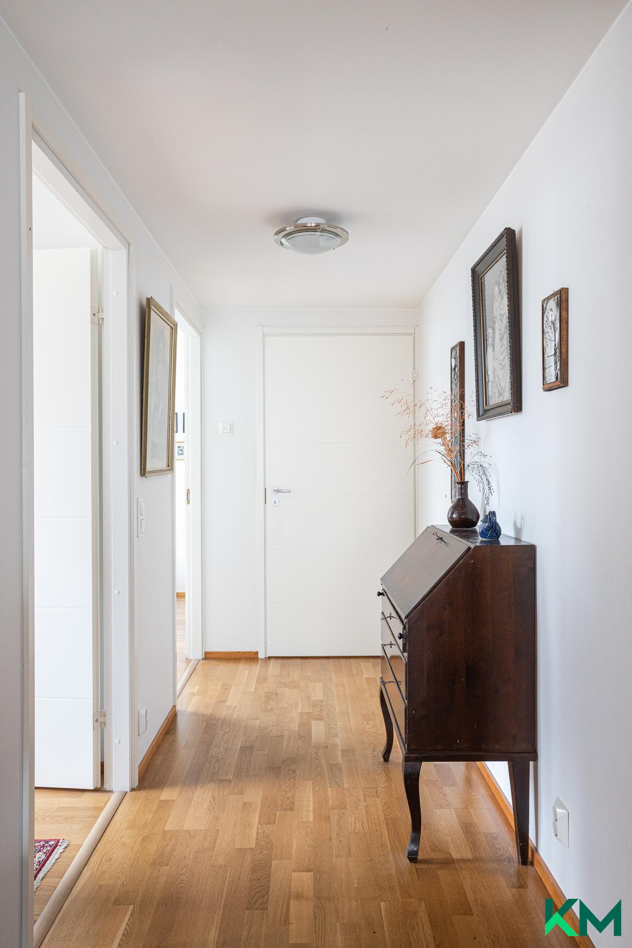 Kutomotie 8, Tali, Helsinki