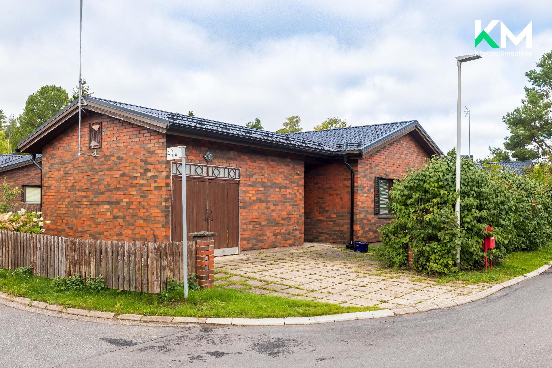 Mattaksenkuja 18, Ruskeasanta, Vantaa