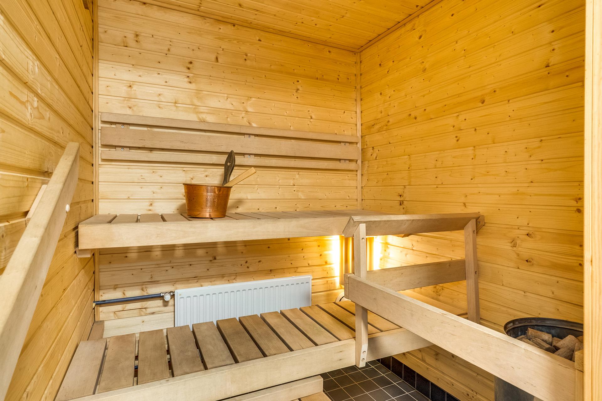 Rentoutumaan pääset oman saunan löylyissä