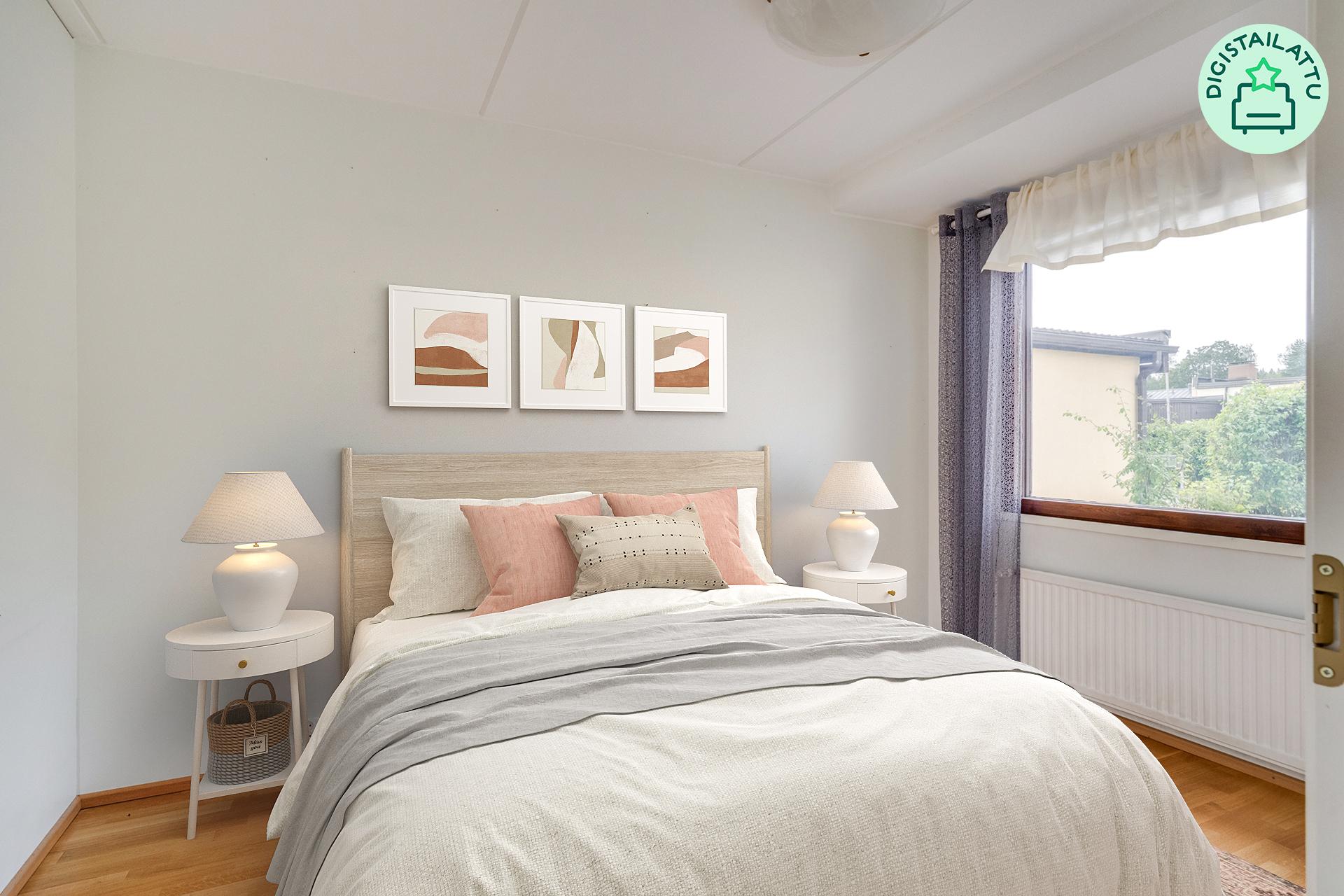 Makuuhuone 1, ikkuna etupihan puolelle, kaapisto vasemmalla