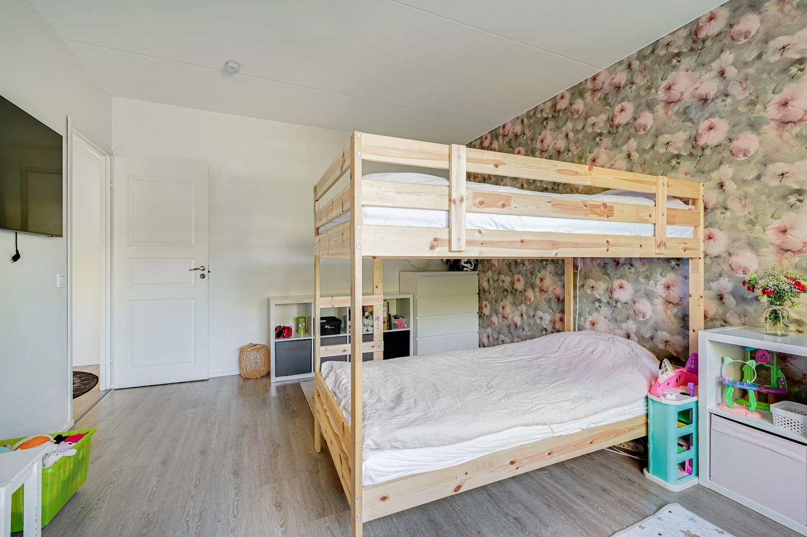 Mannilantie 21, Keskusta, Järvenpää